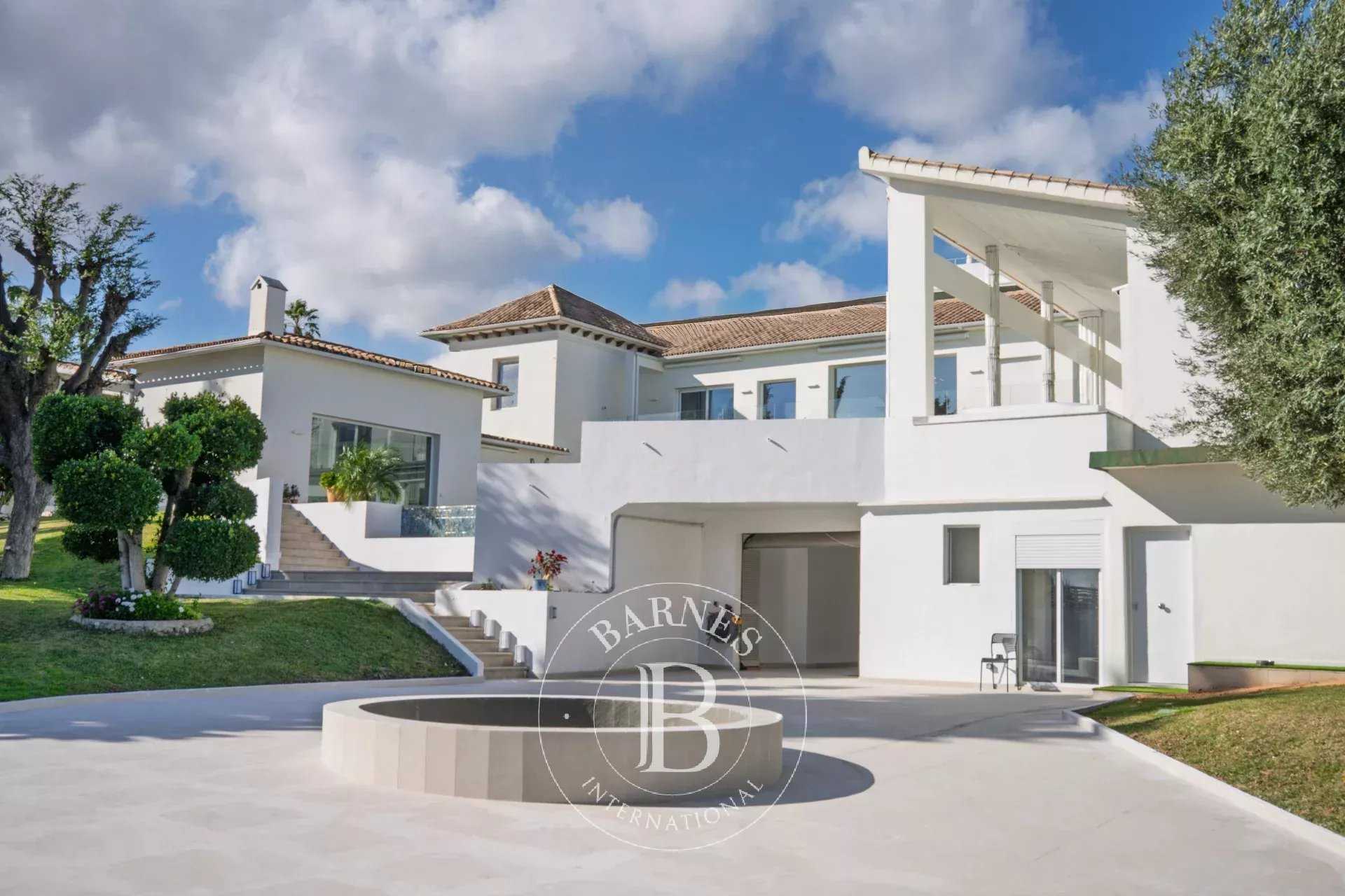 Marbella  - Villa 20 Pi&egrave;ces 6 Chambres