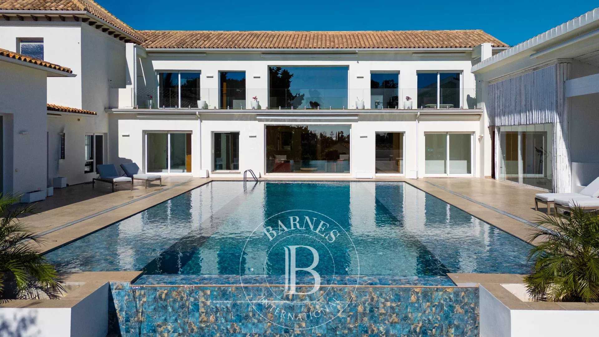 Marbella  - Villa 20 Pi&egrave;ces 6 Chambres