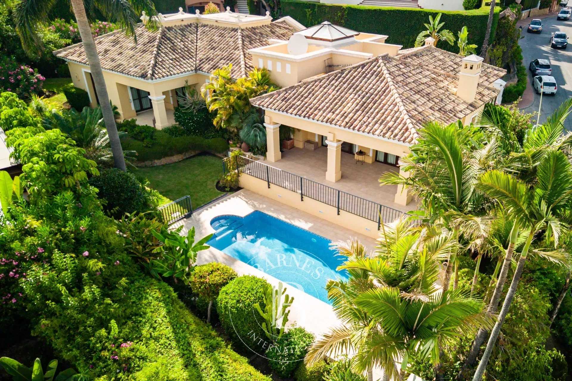 Villa Marbella  -  ref 84475989 (picture 1)