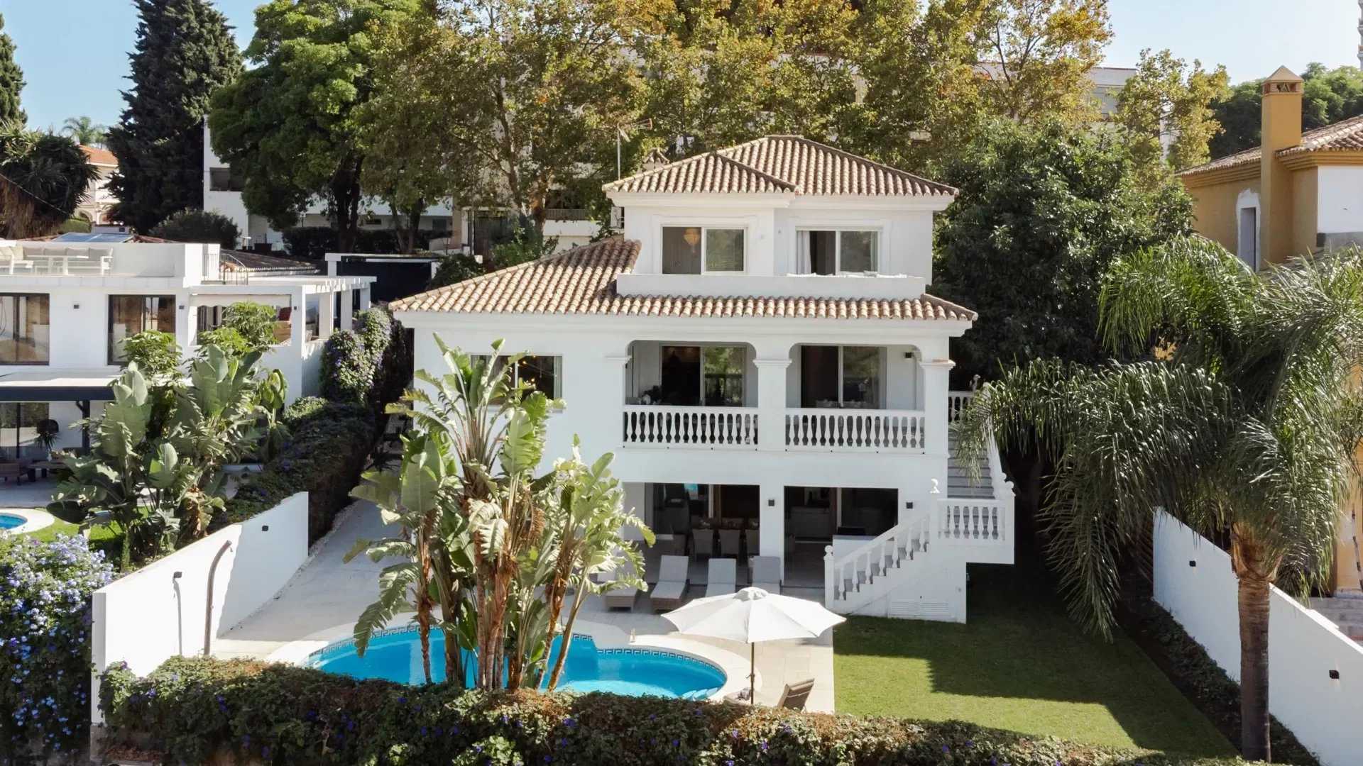 Villa Marbella  -  ref 8208909 (picture 1)