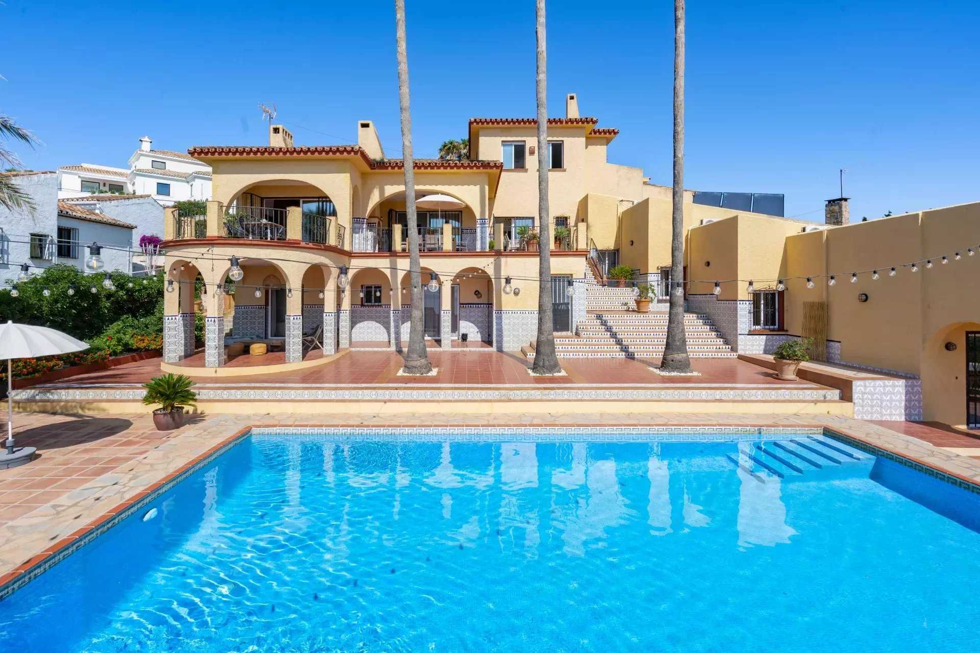 Villa Marbella  -  ref 82895102 (picture 2)