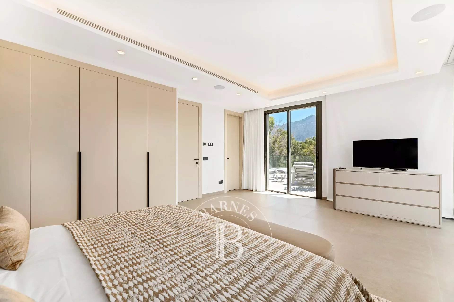 Nueva Andalucia  - Villa 4 Bedrooms - picture 9