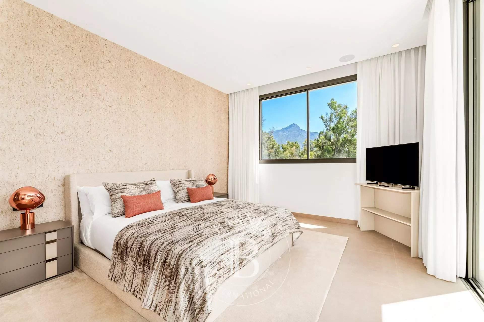 Nueva Andalucia  - Villa 4 Bedrooms - picture 10