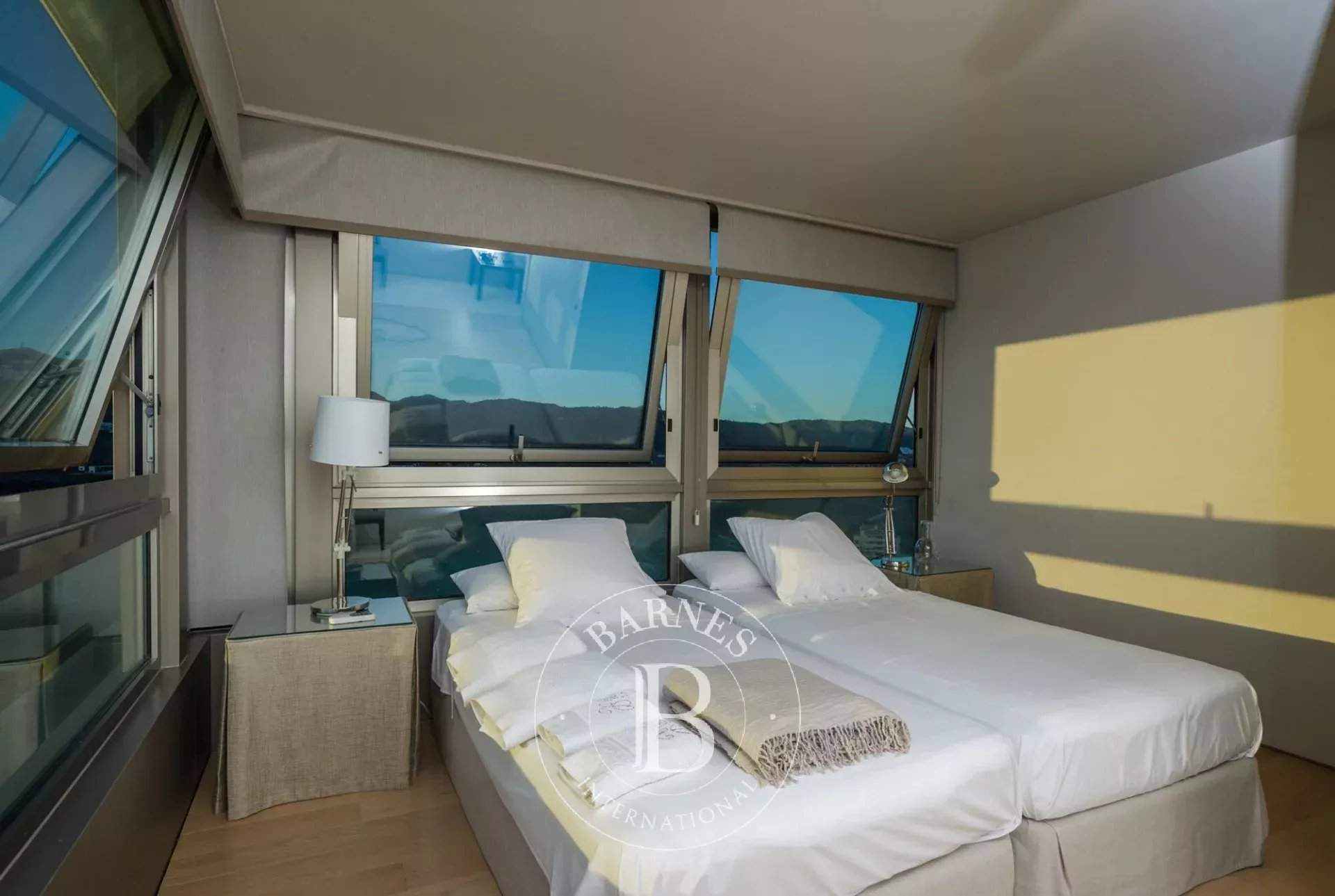 Marbella  - Penthouse 3 Bedrooms - picture 9