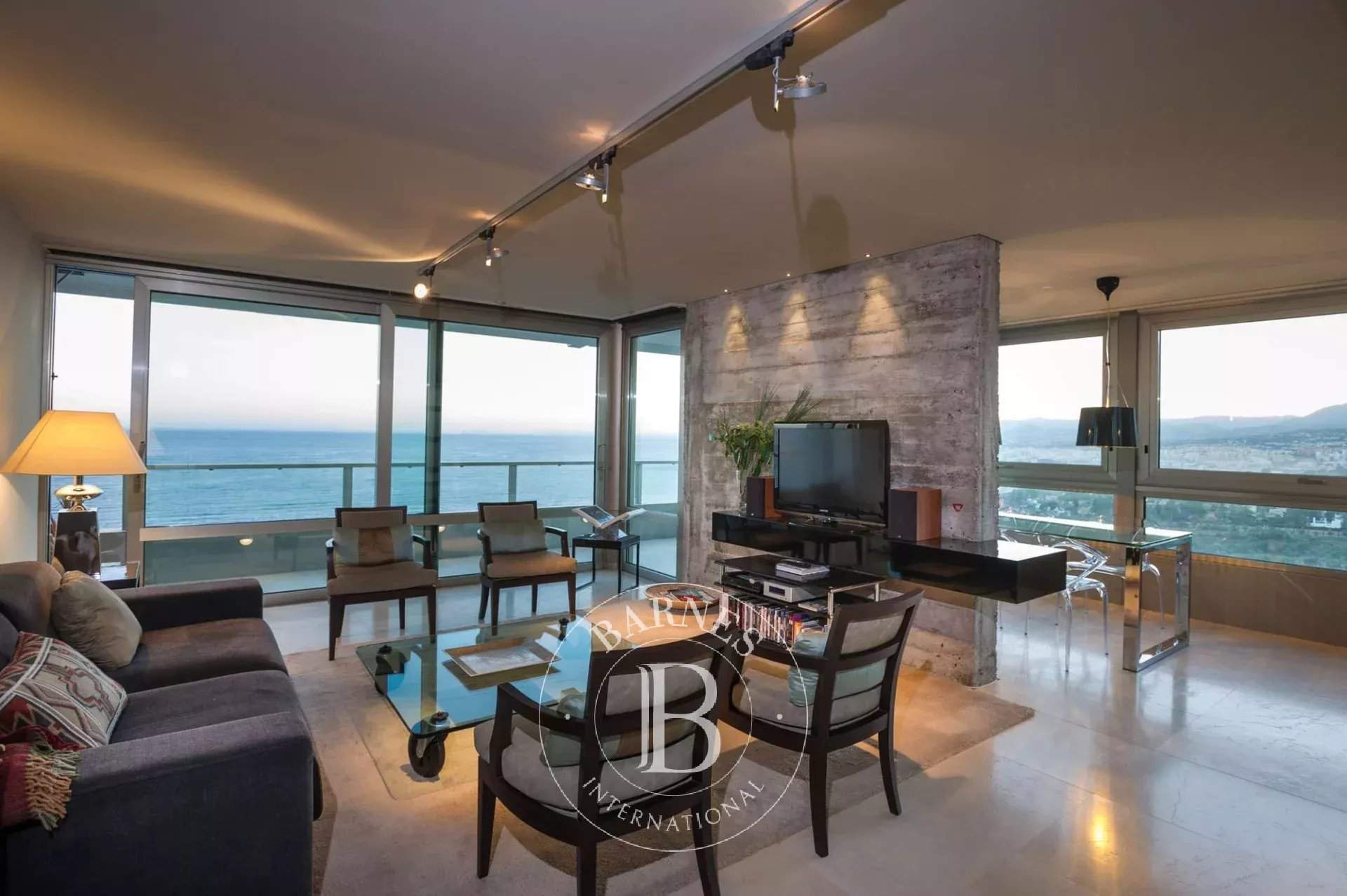 Marbella  - Penthouse 3 Bedrooms - picture 2