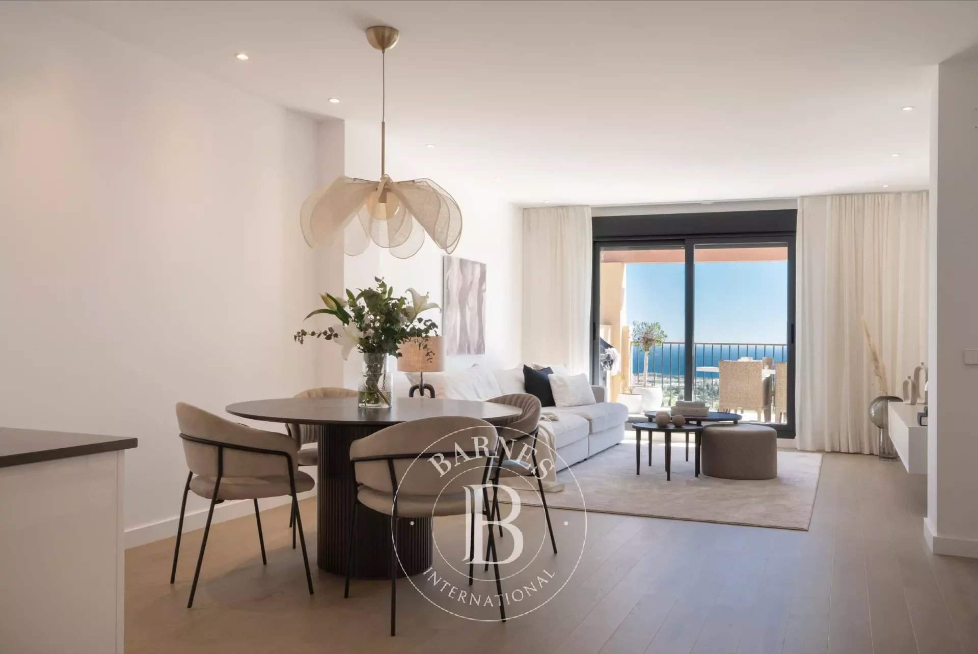 Marbella  - Penthouse 2 Bedrooms - picture 5