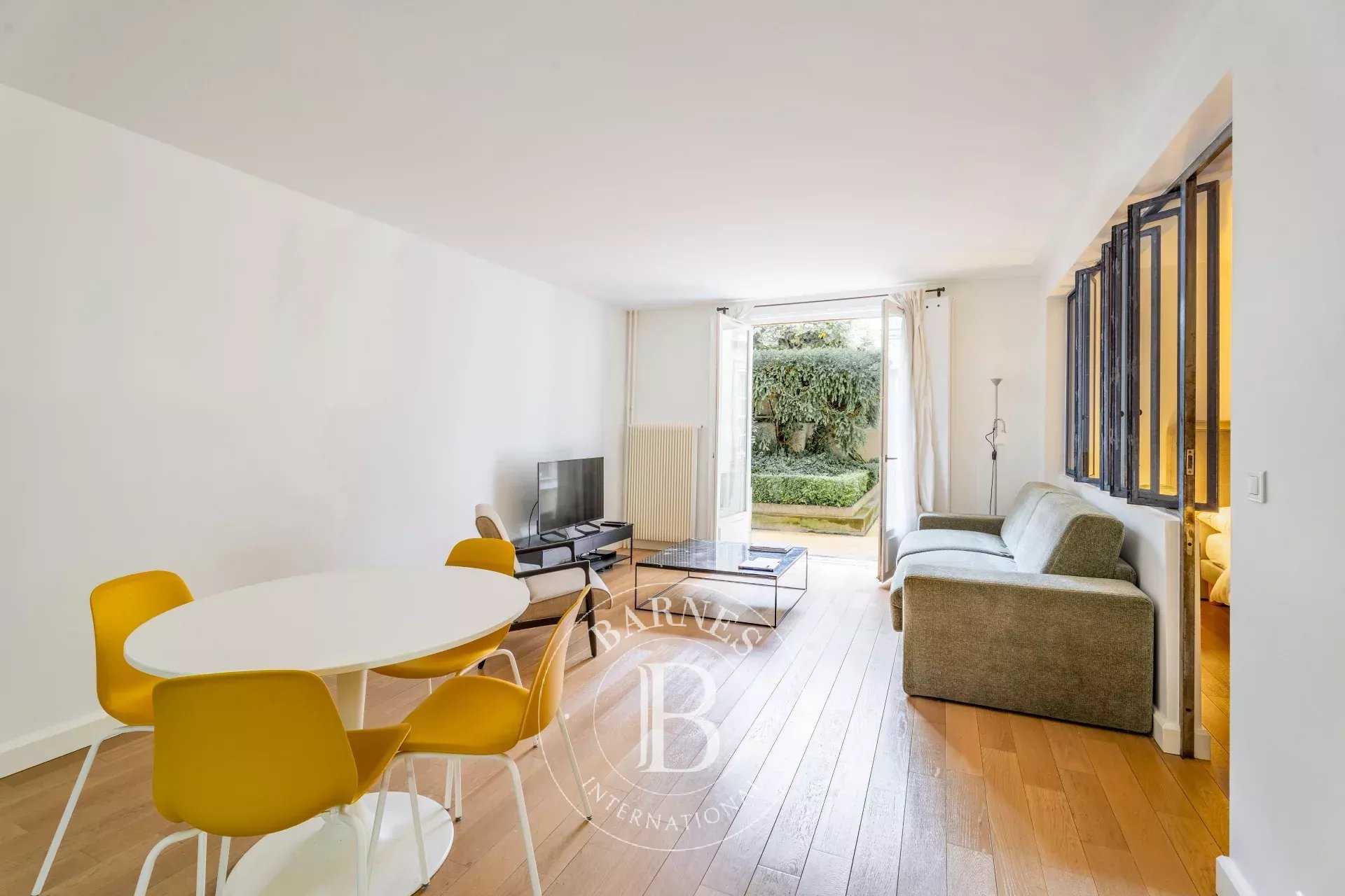 Paris  - Piso 2 Cuartos, 1 Habitacion