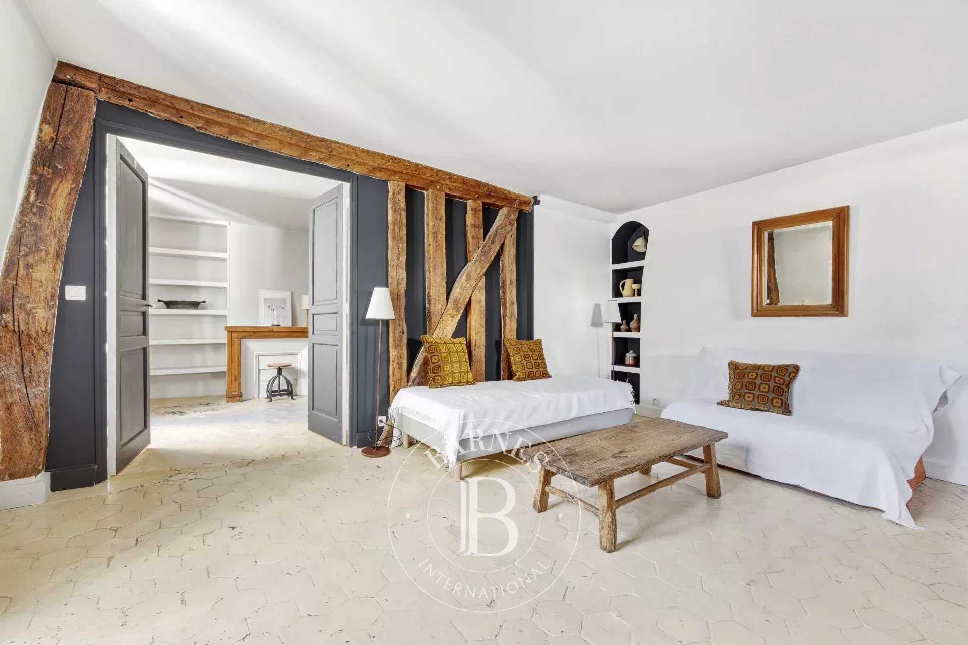 Paris  - Appartement 2 Pi&egrave;ces, 1 Chambre