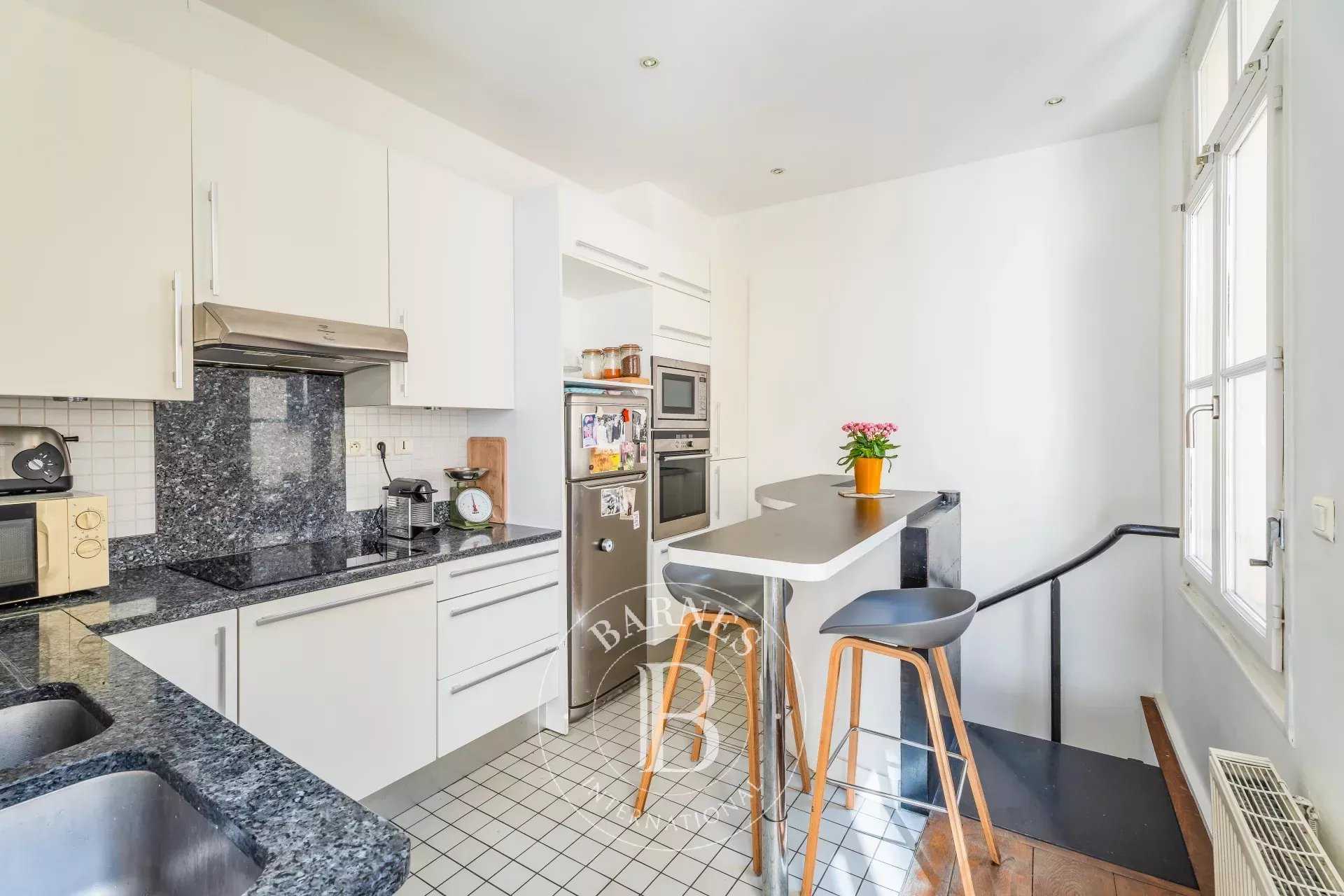 Paris  - Apartment 3 Bedrooms