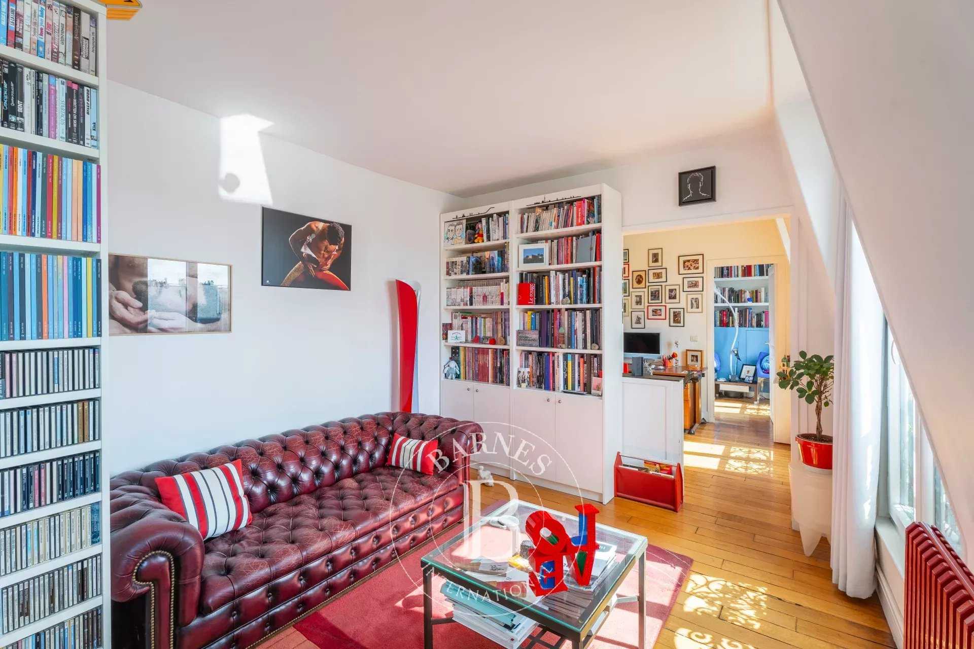 Paris  - Appartement 2 Pièces, 1 Chambre