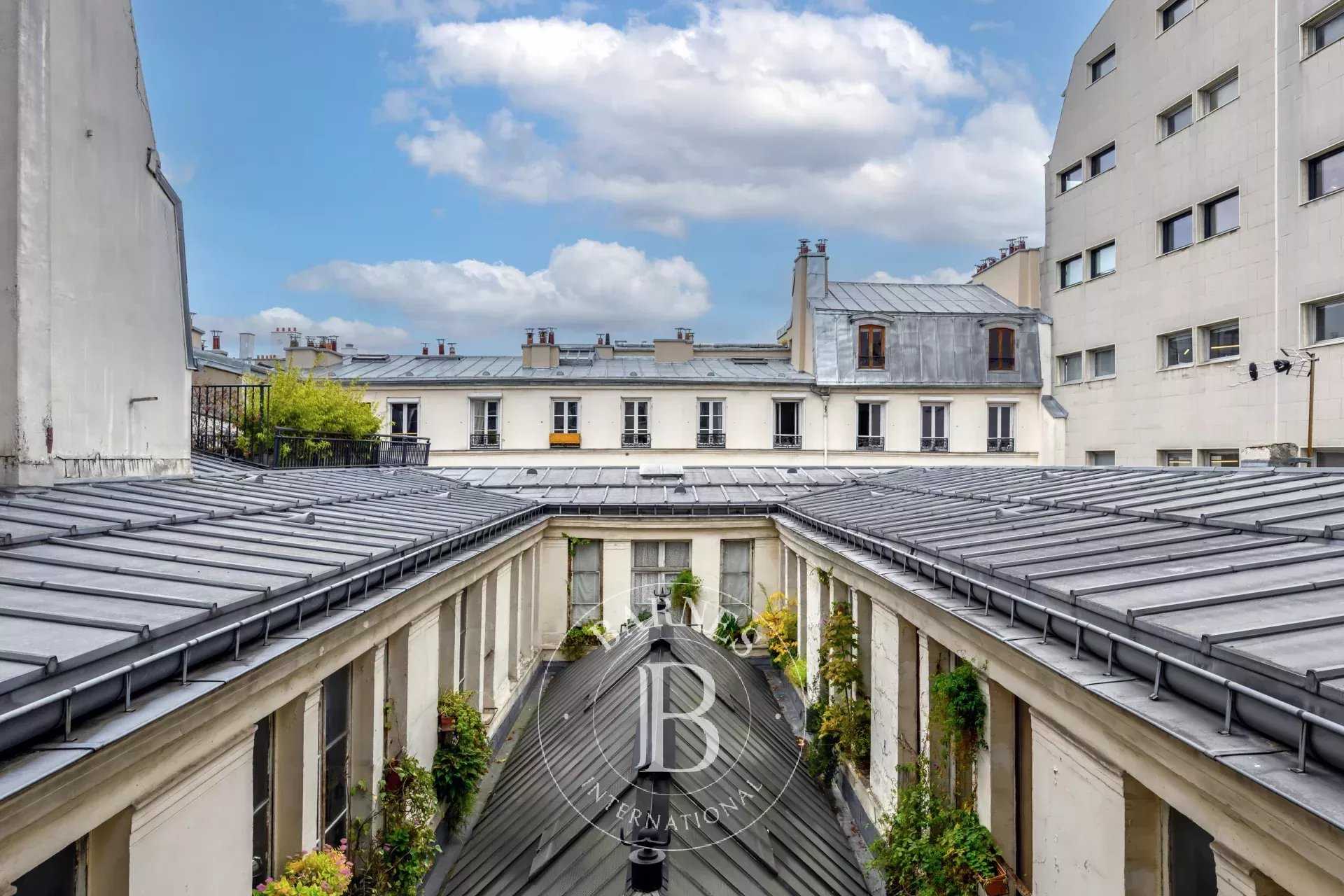 Paris  - Appartement 4 Pièces 3 Chambres