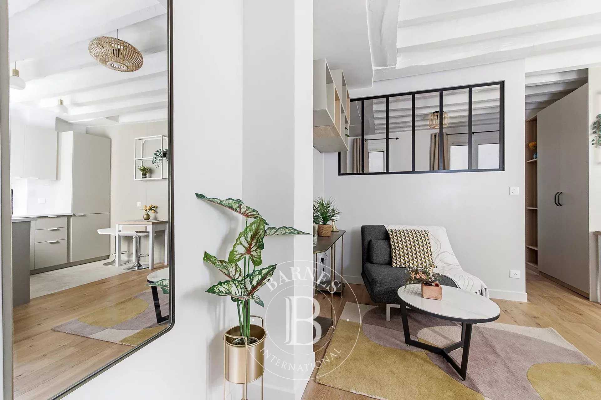 Paris  - Appartement 2 Pi&egrave;ces, 1 Chambre