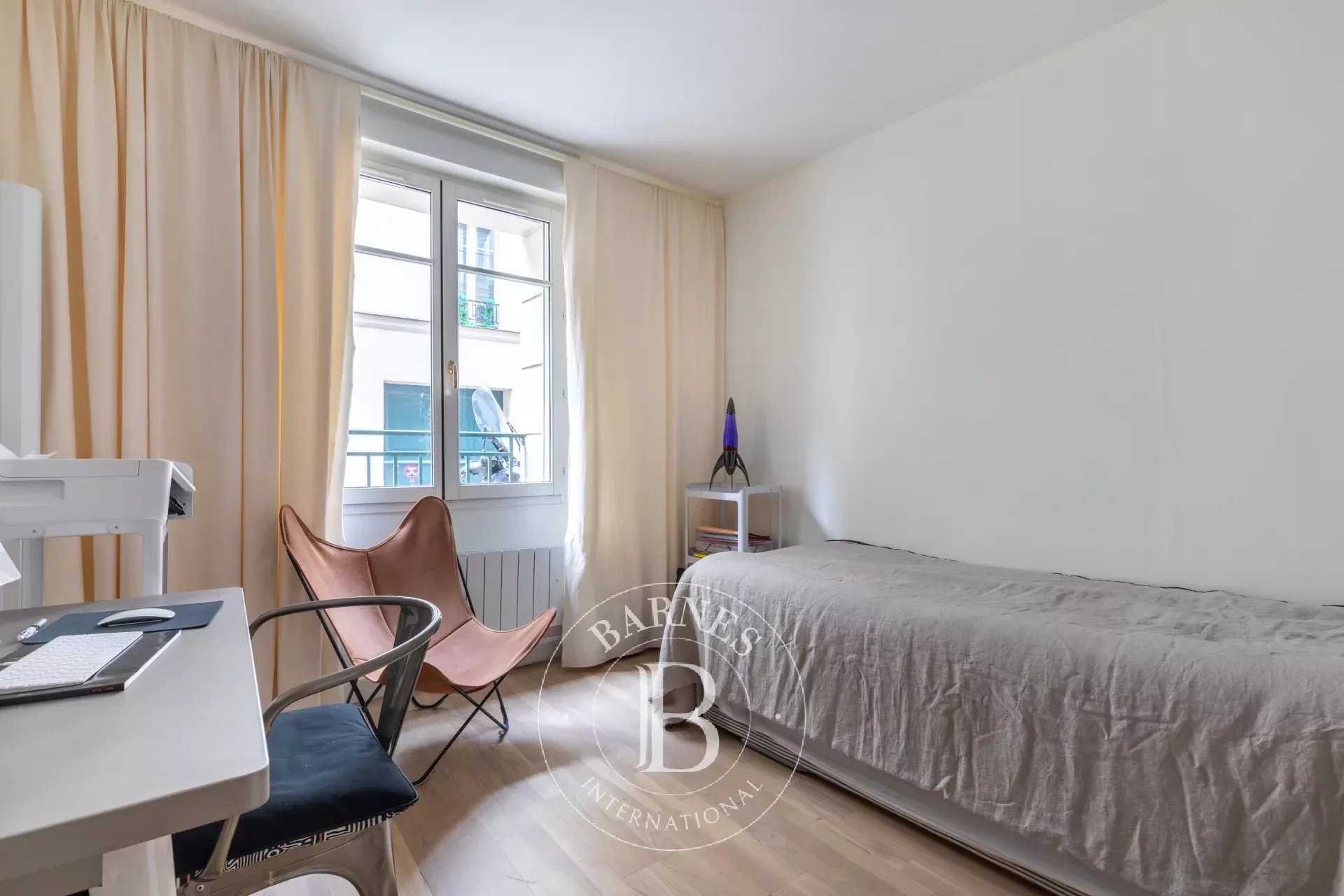 Paris  - Appartement 1 Pièce, 1 Chambre