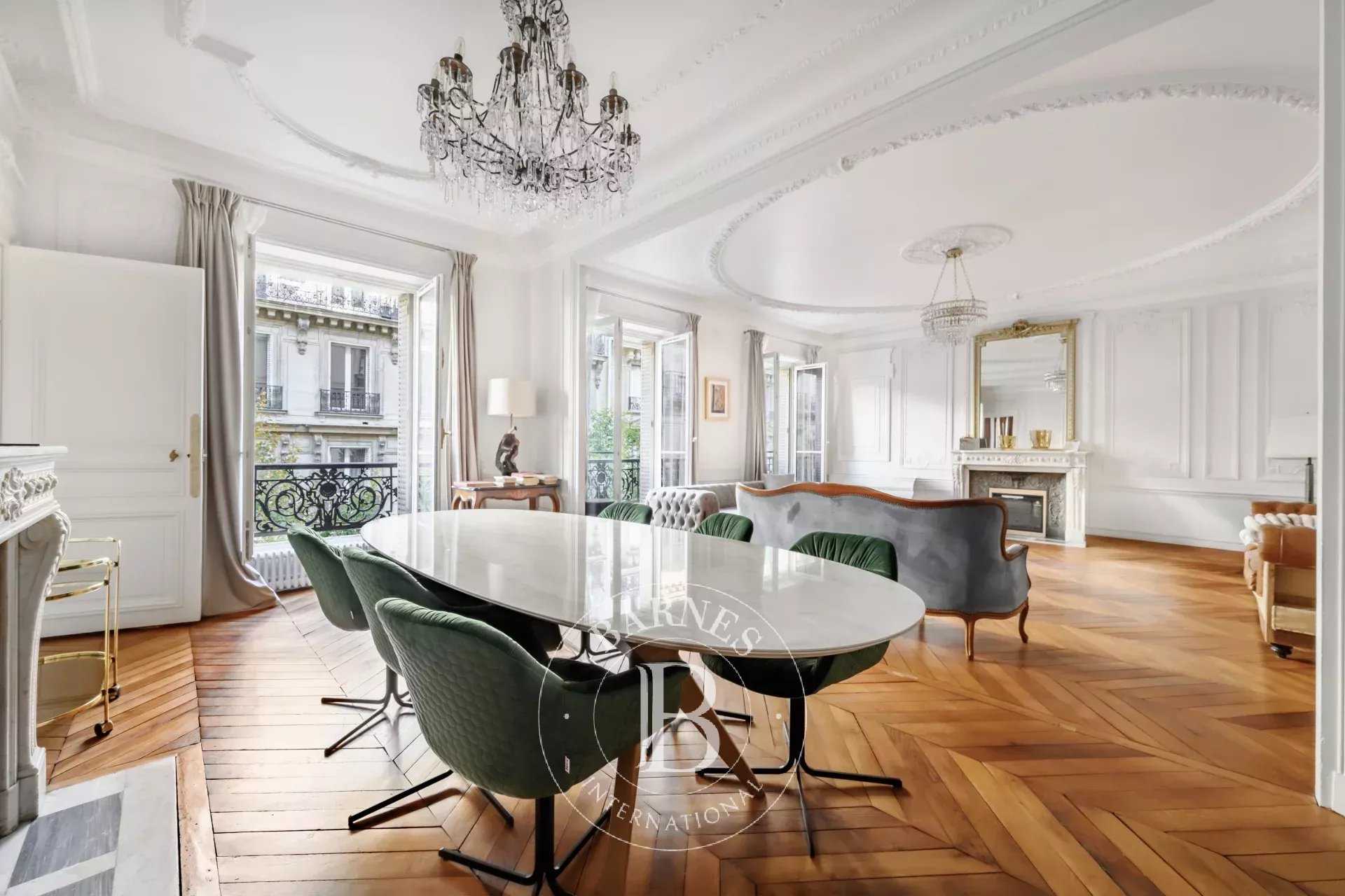 Paris  - Apartment 5 Bedrooms