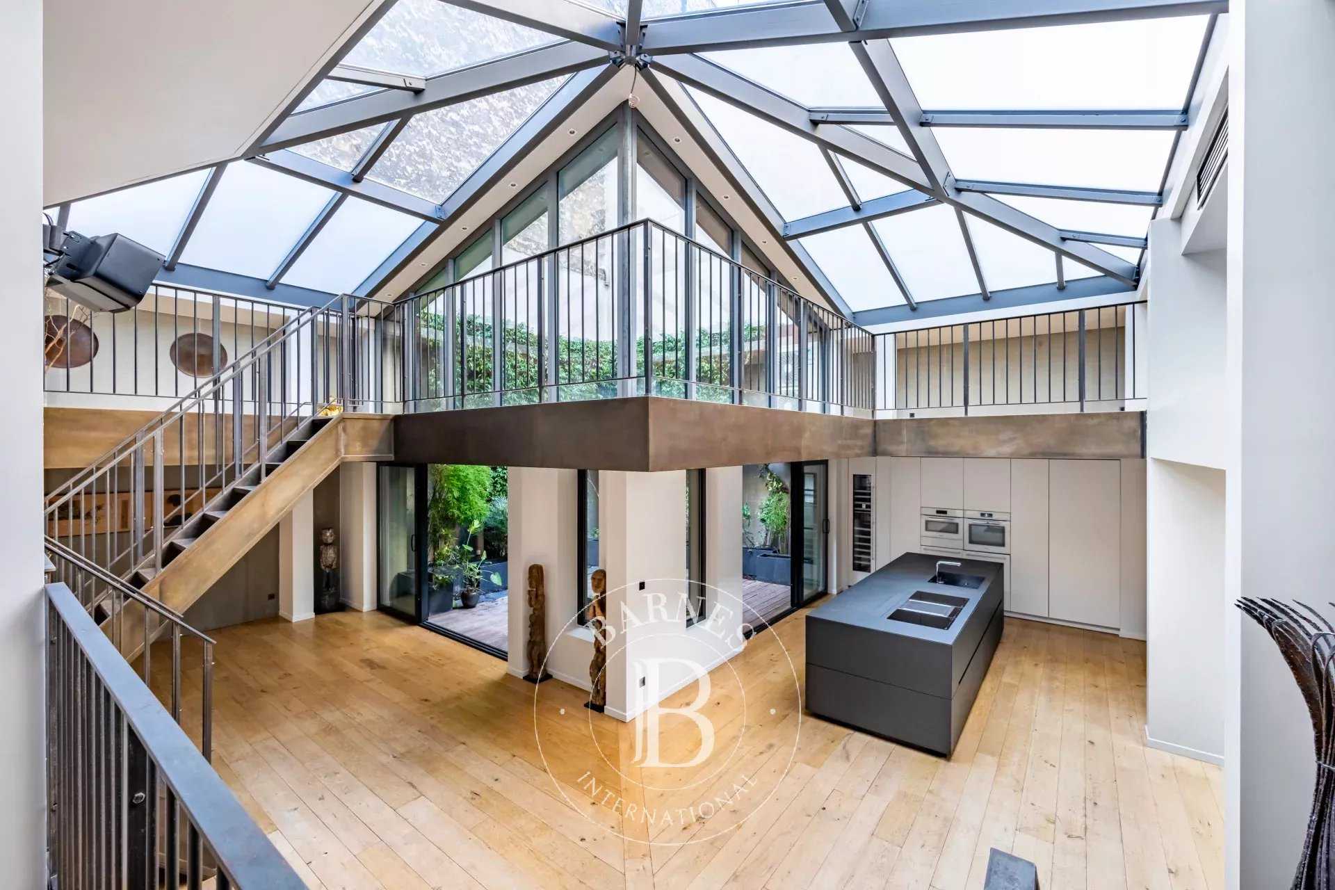 Paris  - Apartment 3 Bedrooms