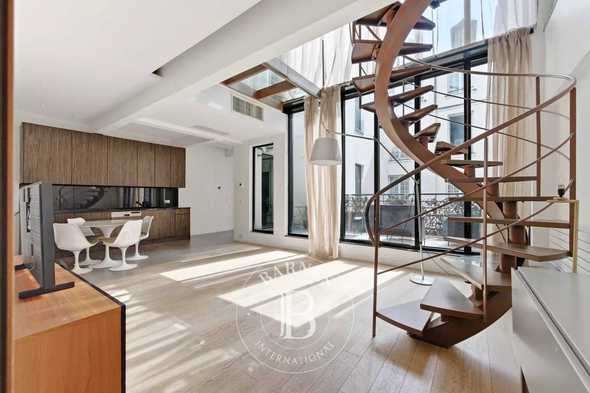 Paris  - Appartement 3 Pi&egrave;ces 2 Chambres