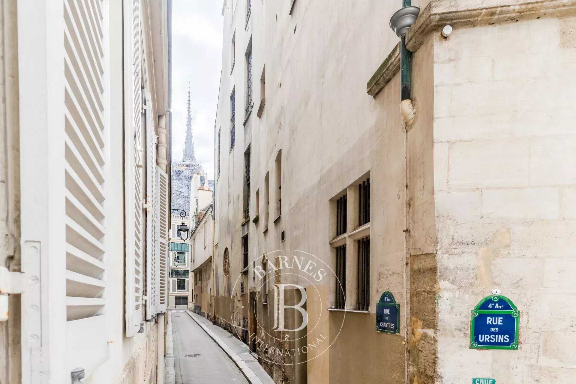 Paris  - Apartment 3 Bedrooms