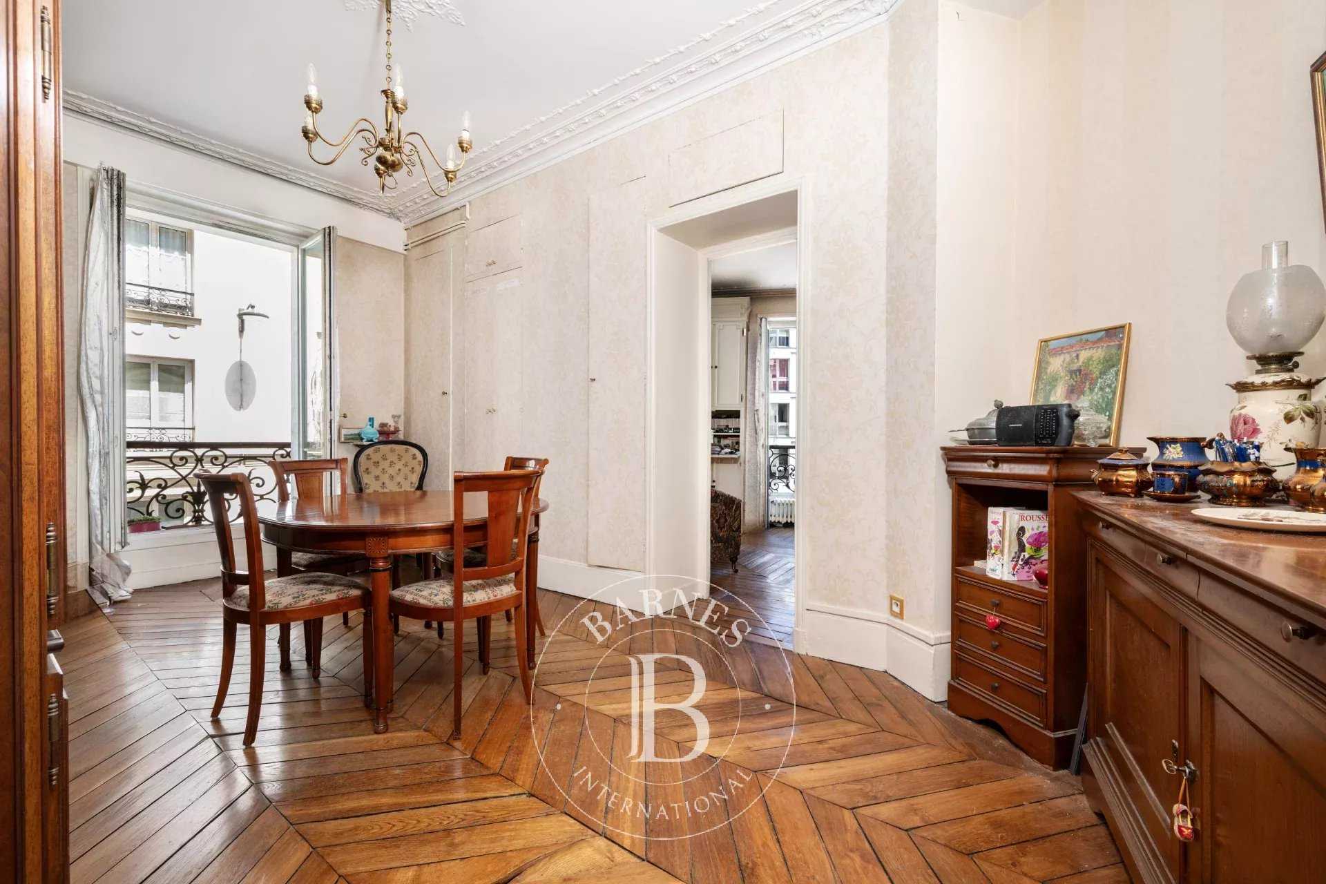Paris  - Appartement 3 Pièces, 1 Chambre