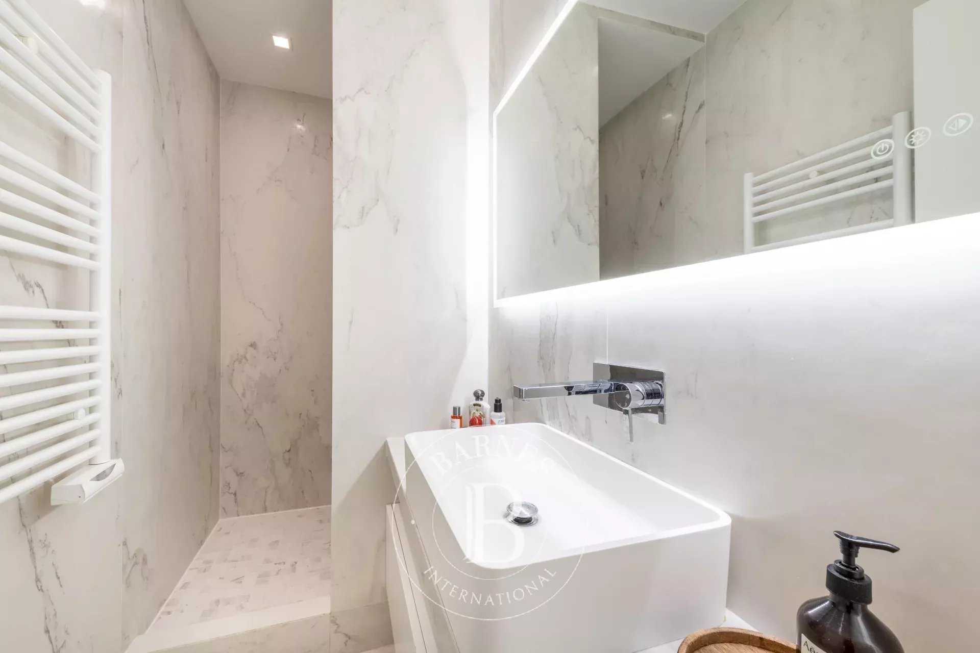 Paris  - Apartment 2 Bedrooms