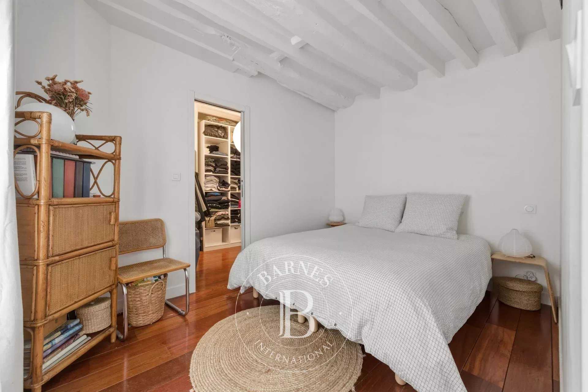 Paris  - Piso 2 Cuartos, 1 Habitacion