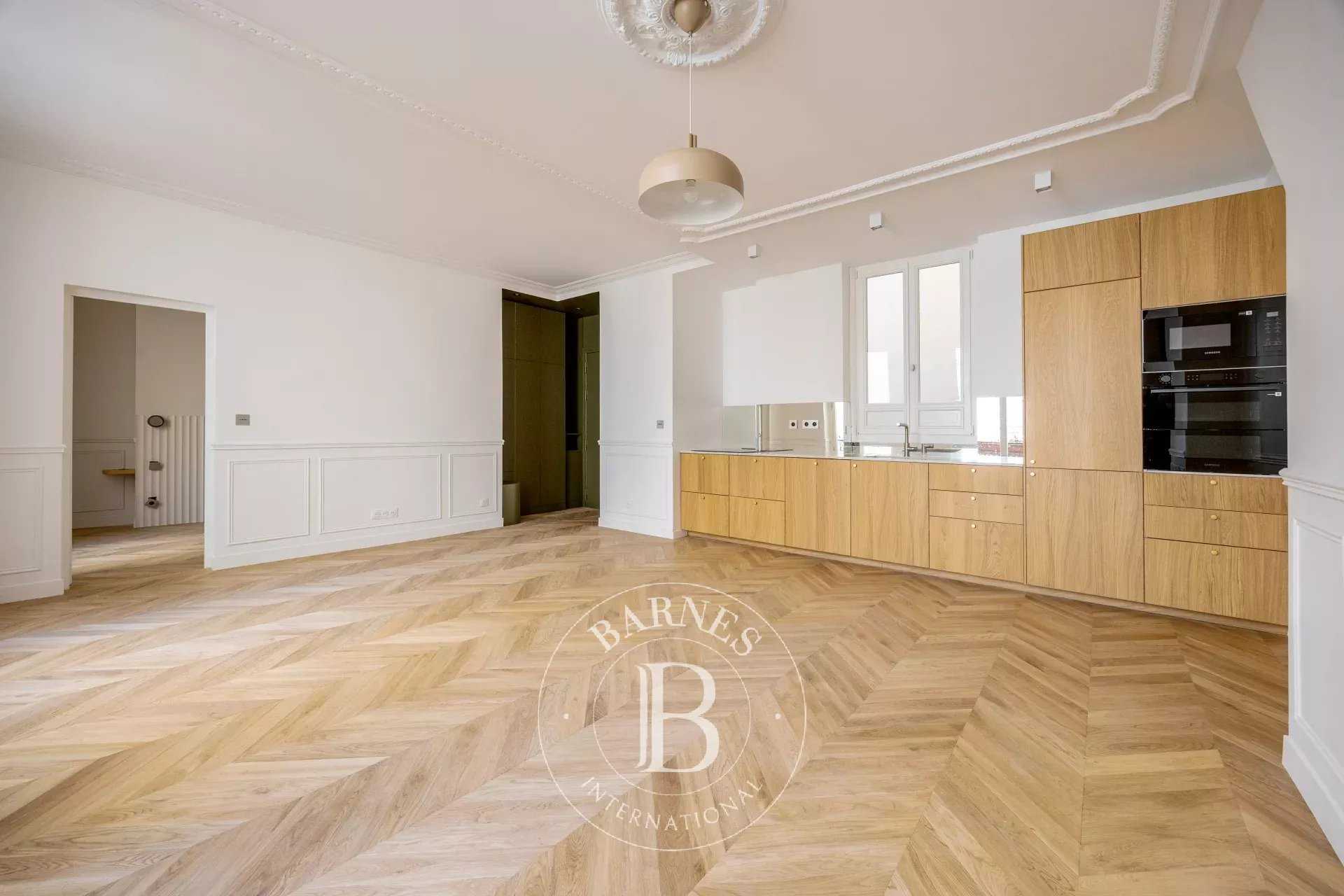 Paris  - Piso 2 Cuartos, 1 Habitacion