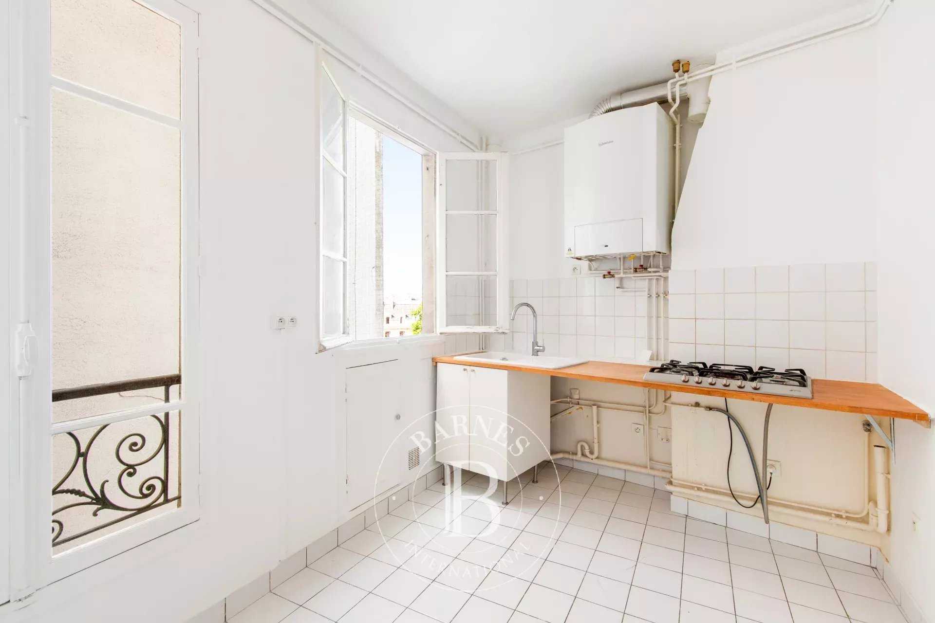 Paris  - Piso 2 Cuartos, 1 Habitacion