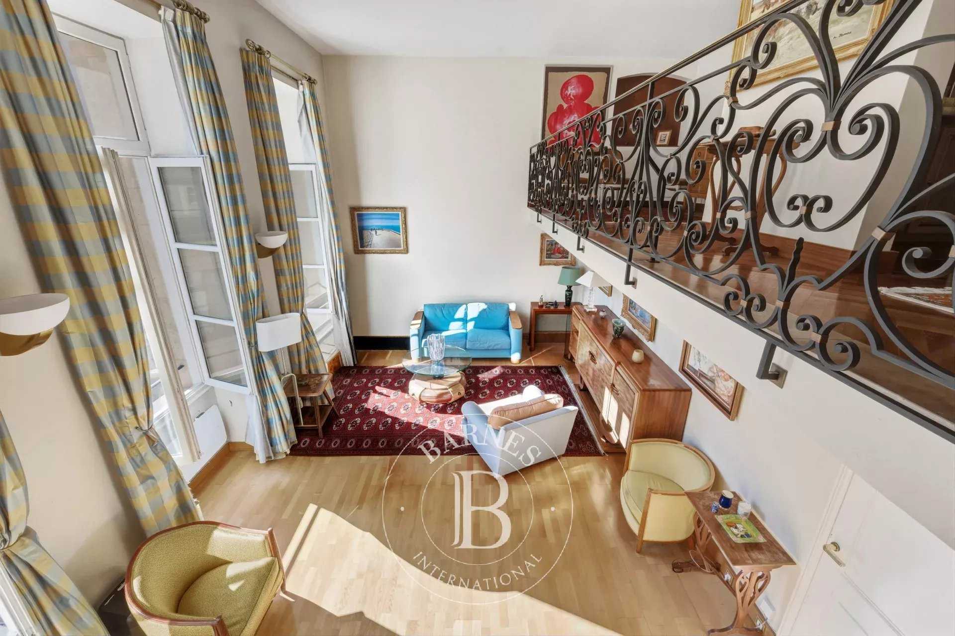 Paris  - Apartment 2 Bedrooms
