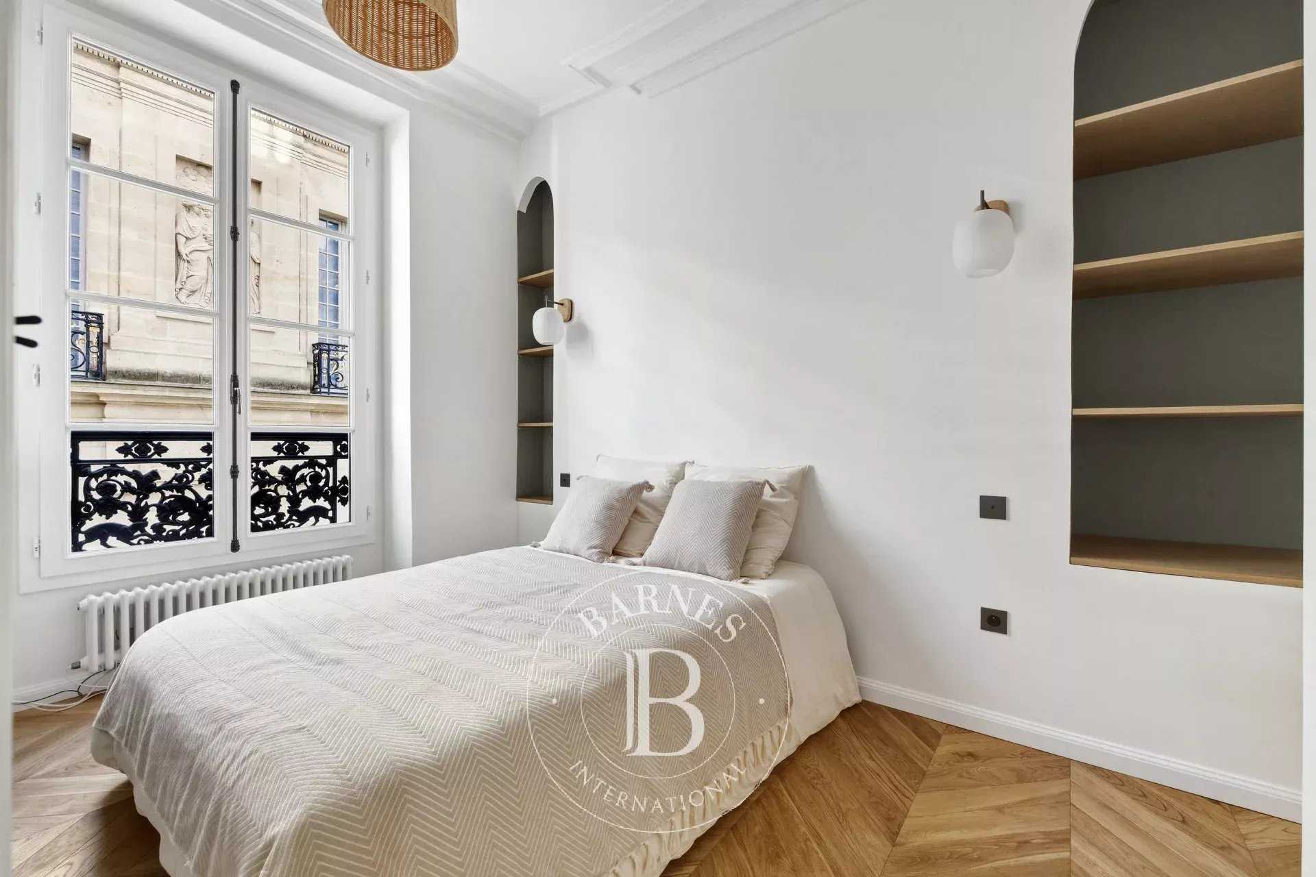 Paris  - Appartement 4 Pi&egrave;ces 2 Chambres