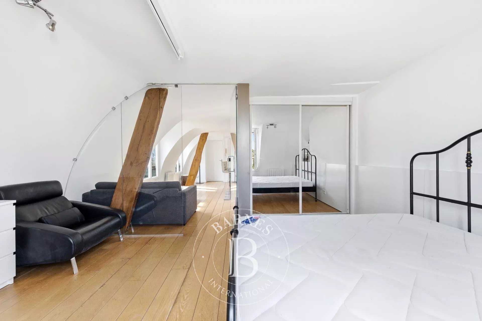 Paris  - Appartement 2 Pi&egrave;ces, 1 Chambre