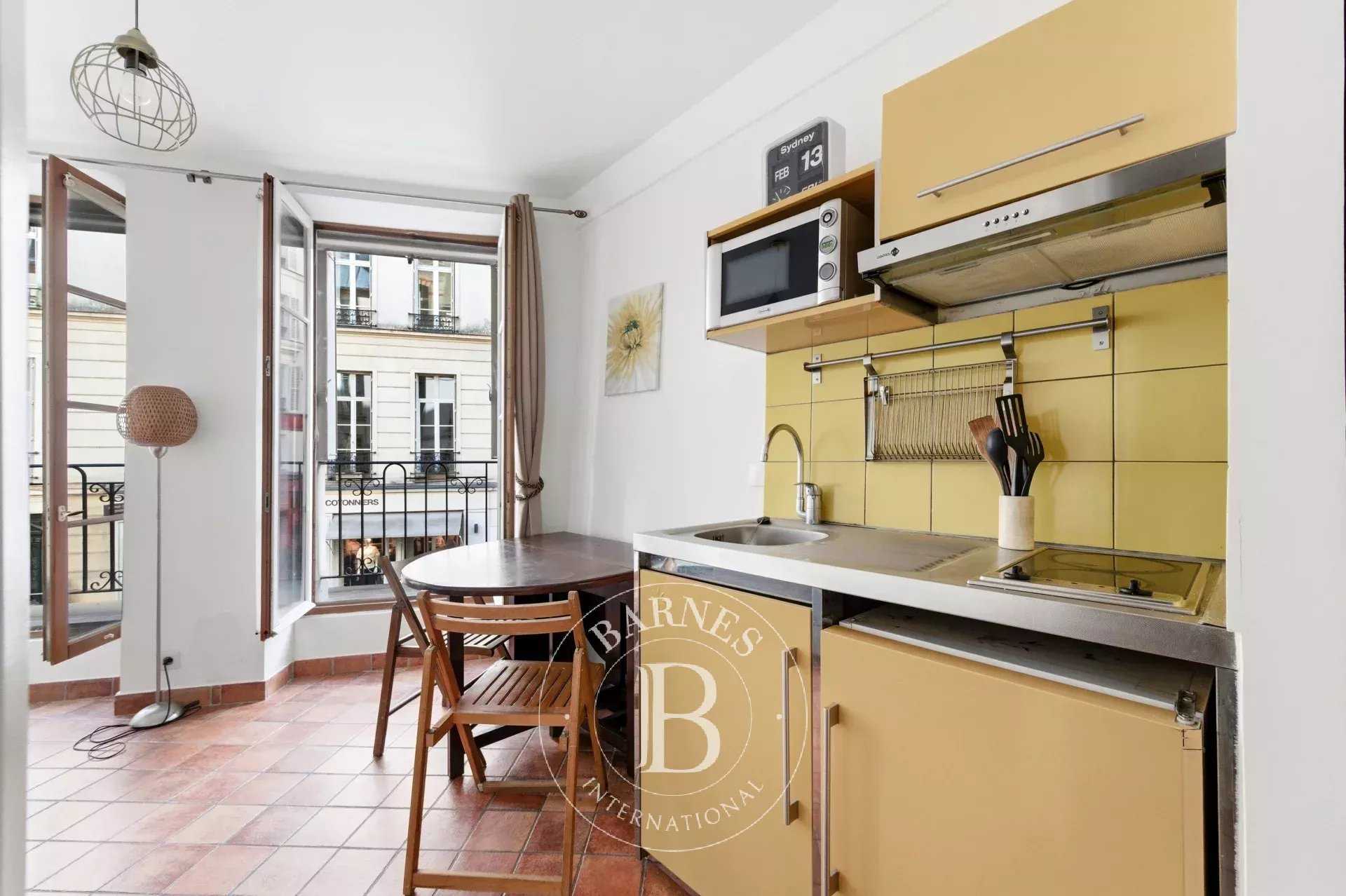 Paris  - Piso 1 Cuarto