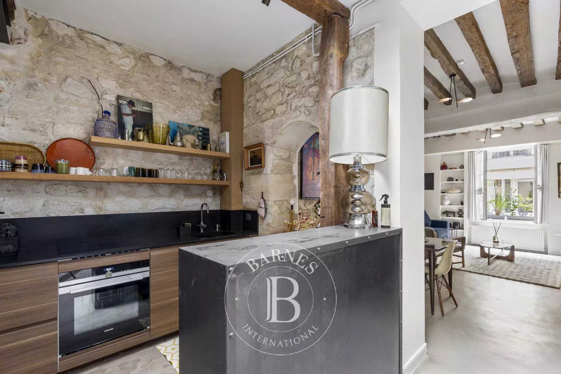 Paris  - Appartement 3 Pièces, 1 Chambre