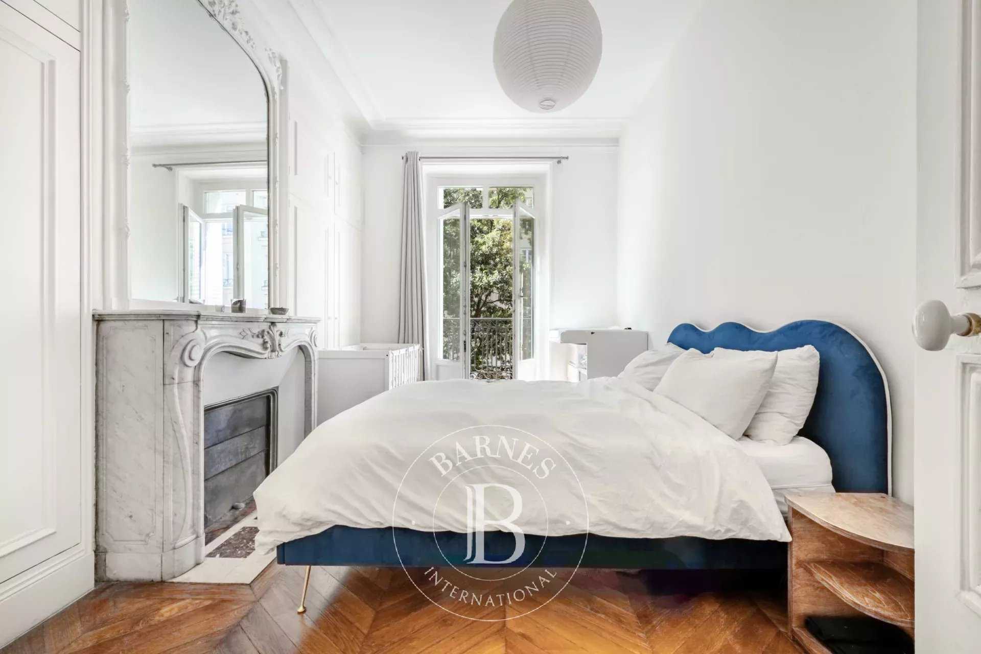 Paris  - Apartment 2 Bedrooms