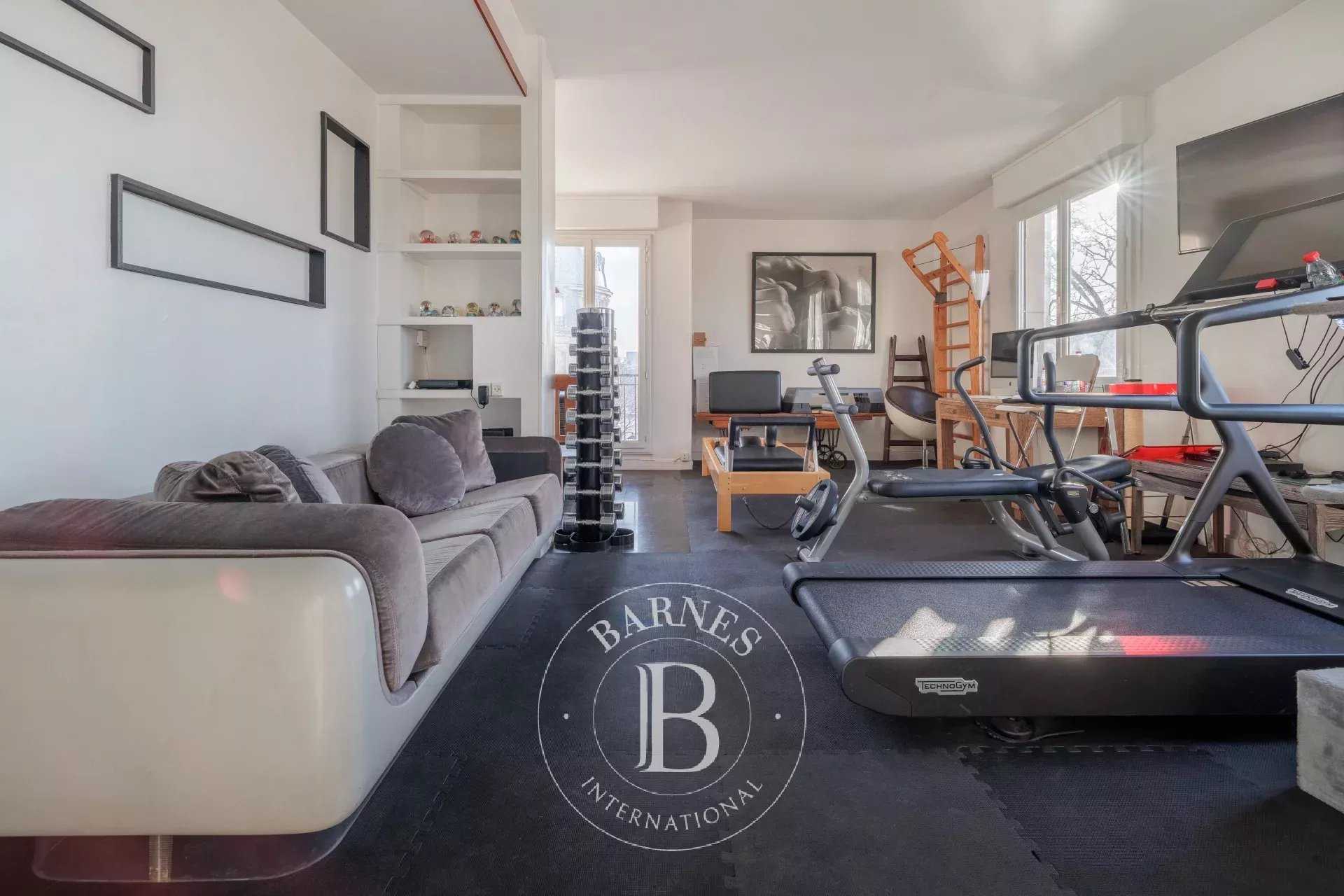 Paris  - Appartement 3 Pièces, 1 Chambre