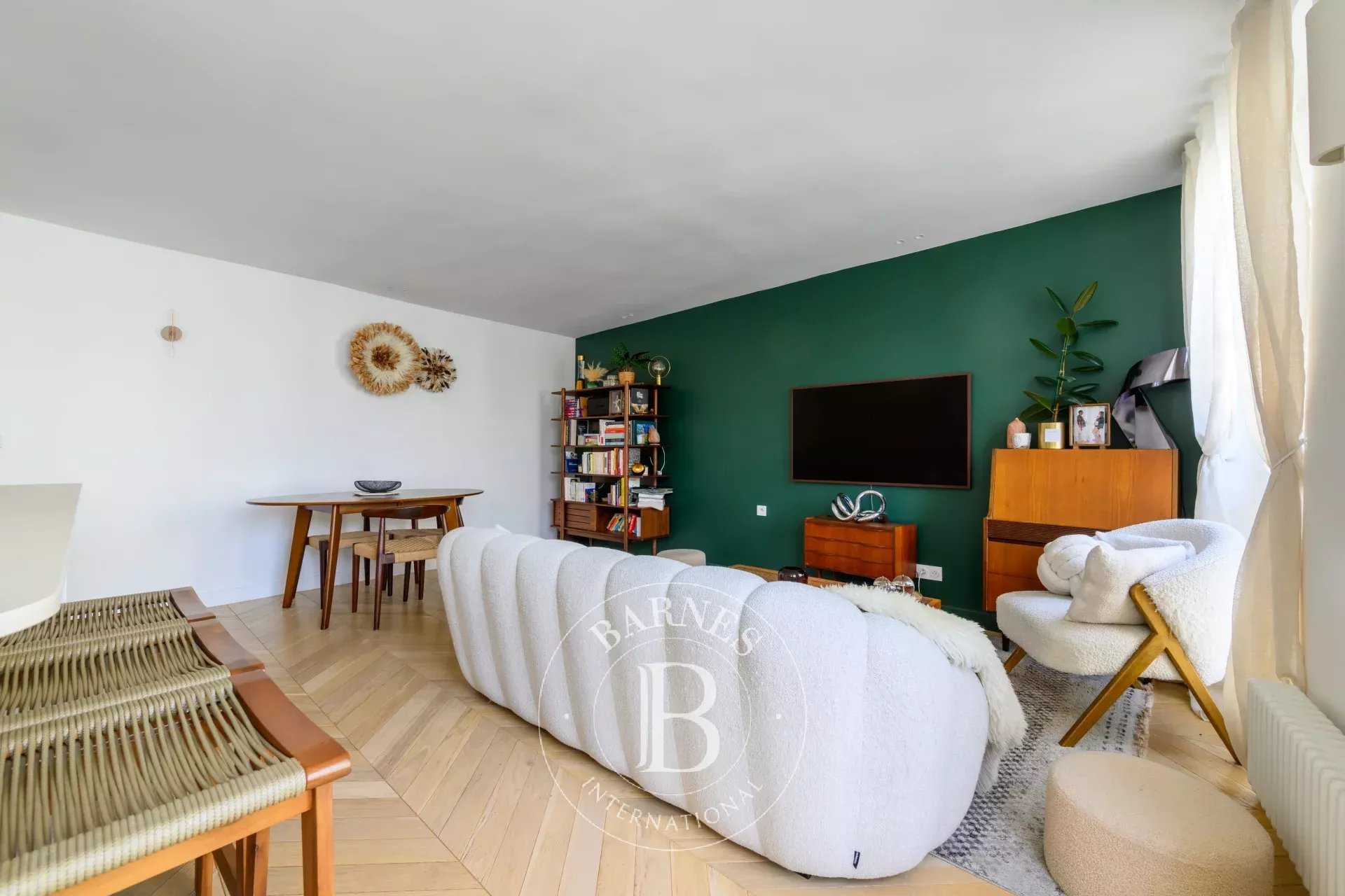 Paris  - Apartment 3 Bedrooms