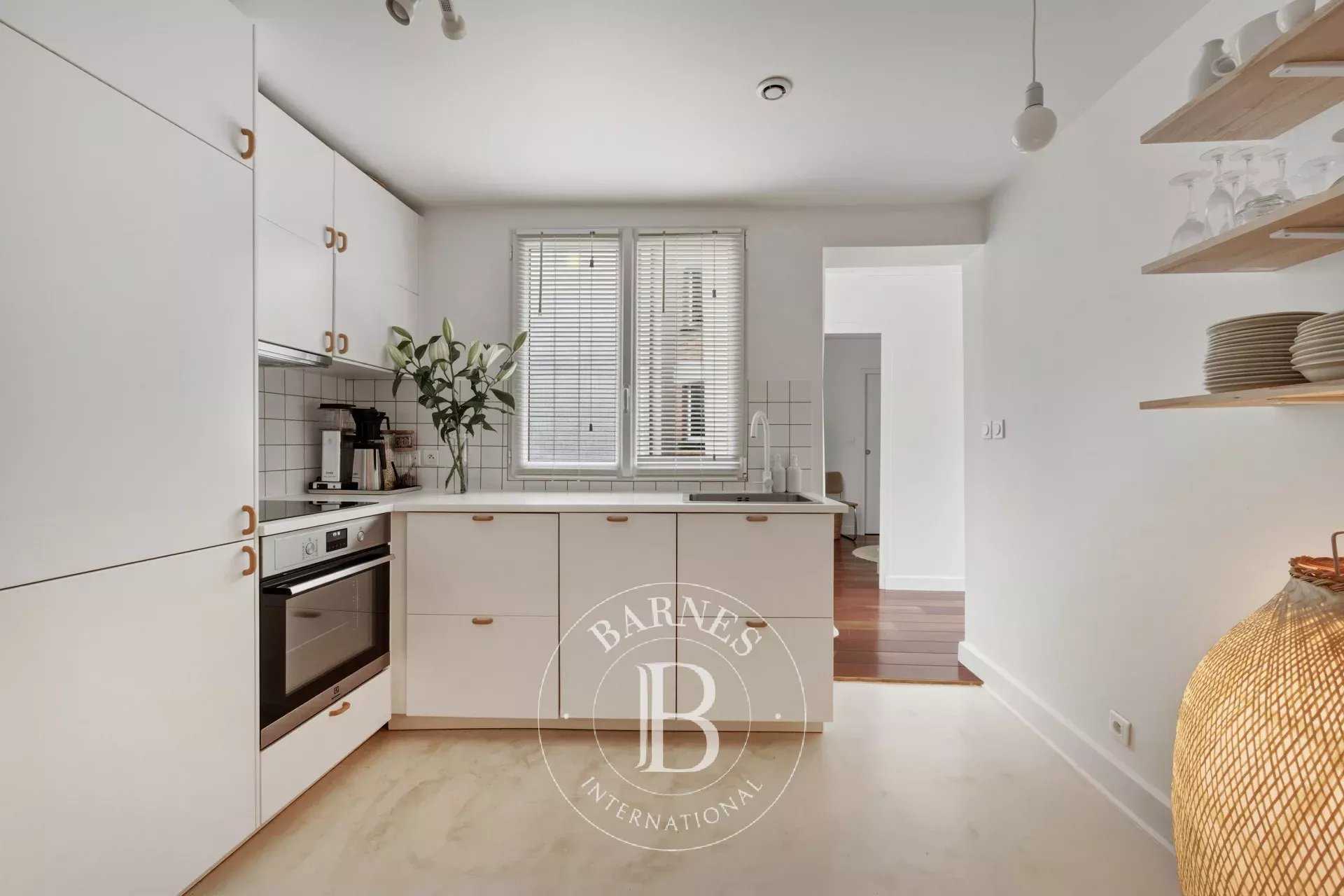 Paris  - Piso 2 Cuartos, 1 Habitacion