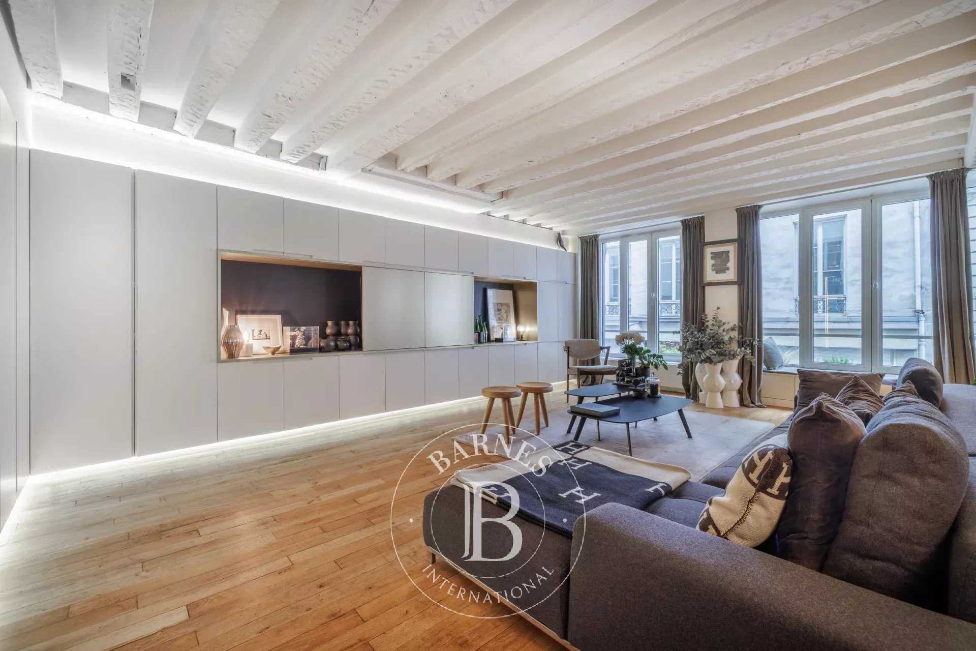 Paris  - Appartement 2 Pièces, 1 Chambre