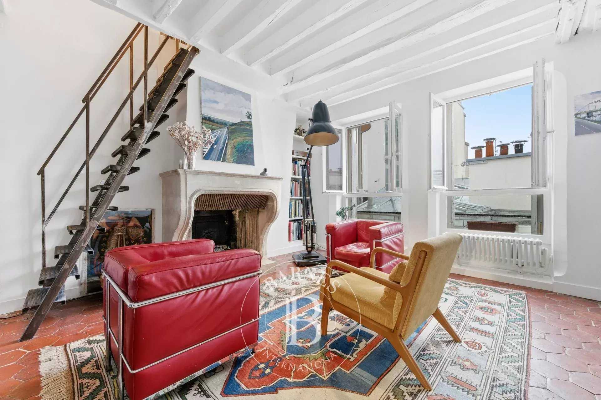 Paris  - Appartement 4 Pi&egrave;ces 3 Chambres