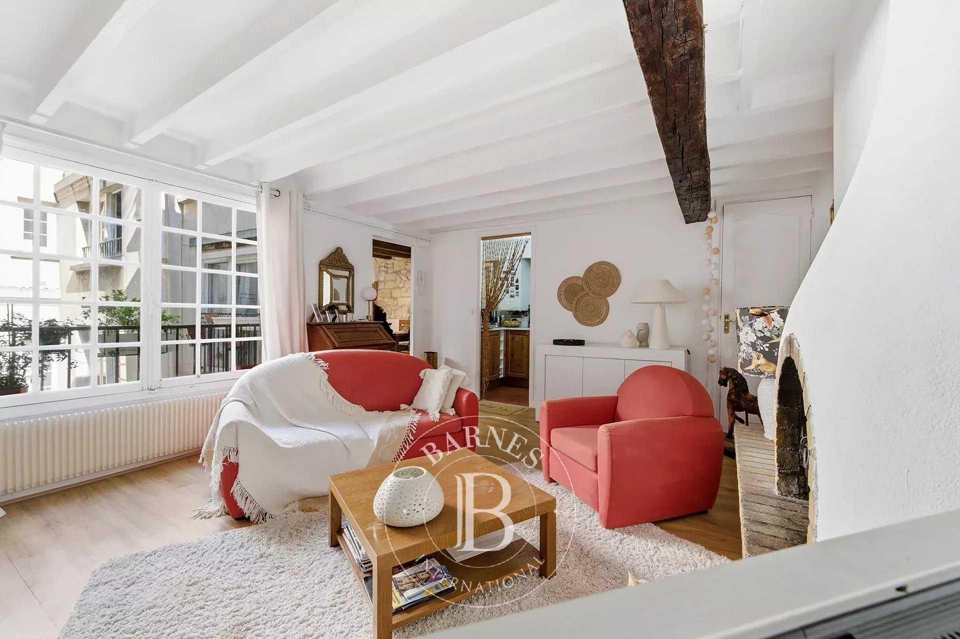 Paris  - Appartement 4 Pi&egrave;ces, 1 Chambre