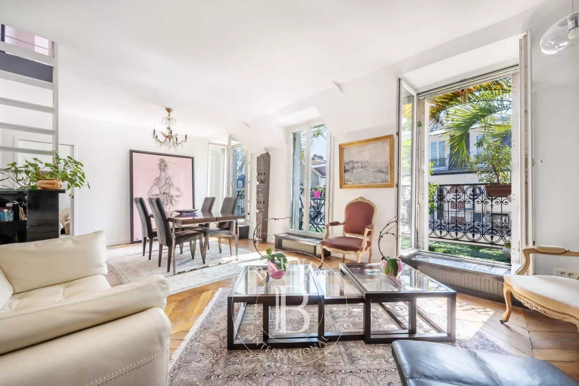 Paris  - Apartment 3 Bedrooms