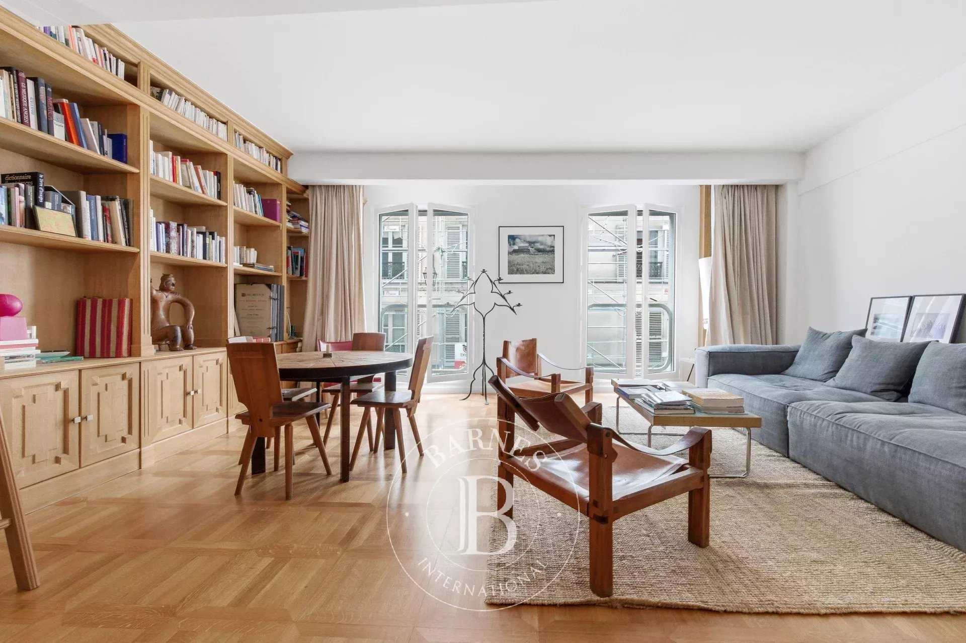 Paris  - Appartement 3 Pi&egrave;ces 2 Chambres