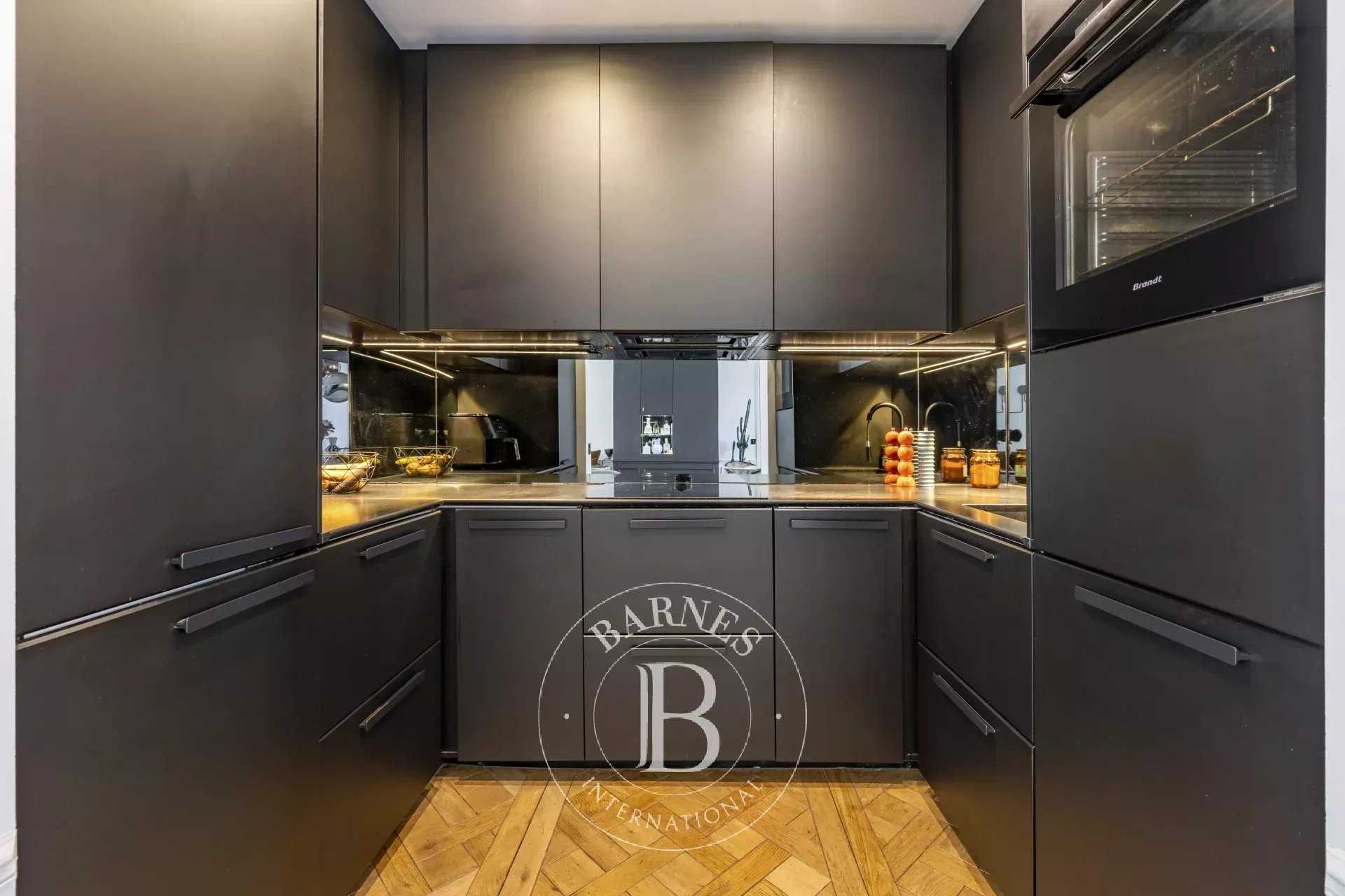 Paris  - Apartment 2 Bedrooms