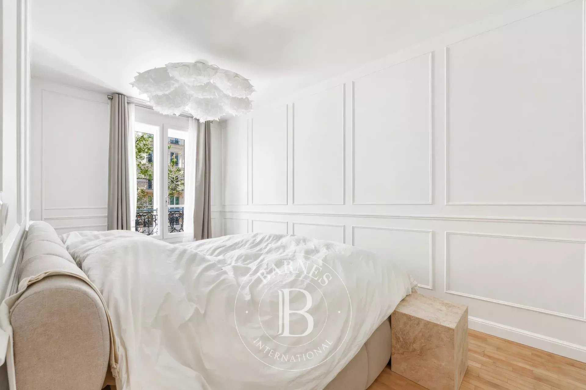 Paris  - Appartement 3 Pi&egrave;ces 2 Chambres