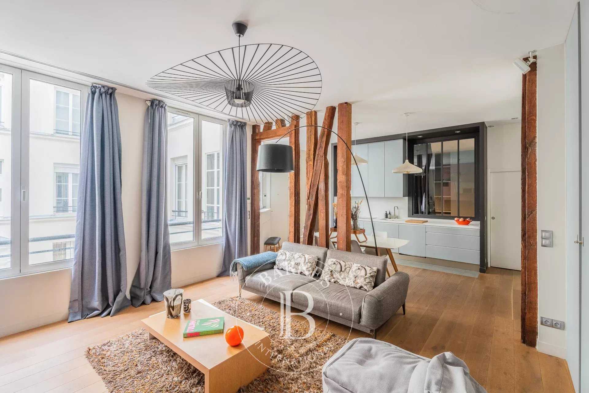 Paris  - Appartement 4 Pièces 2 Chambres