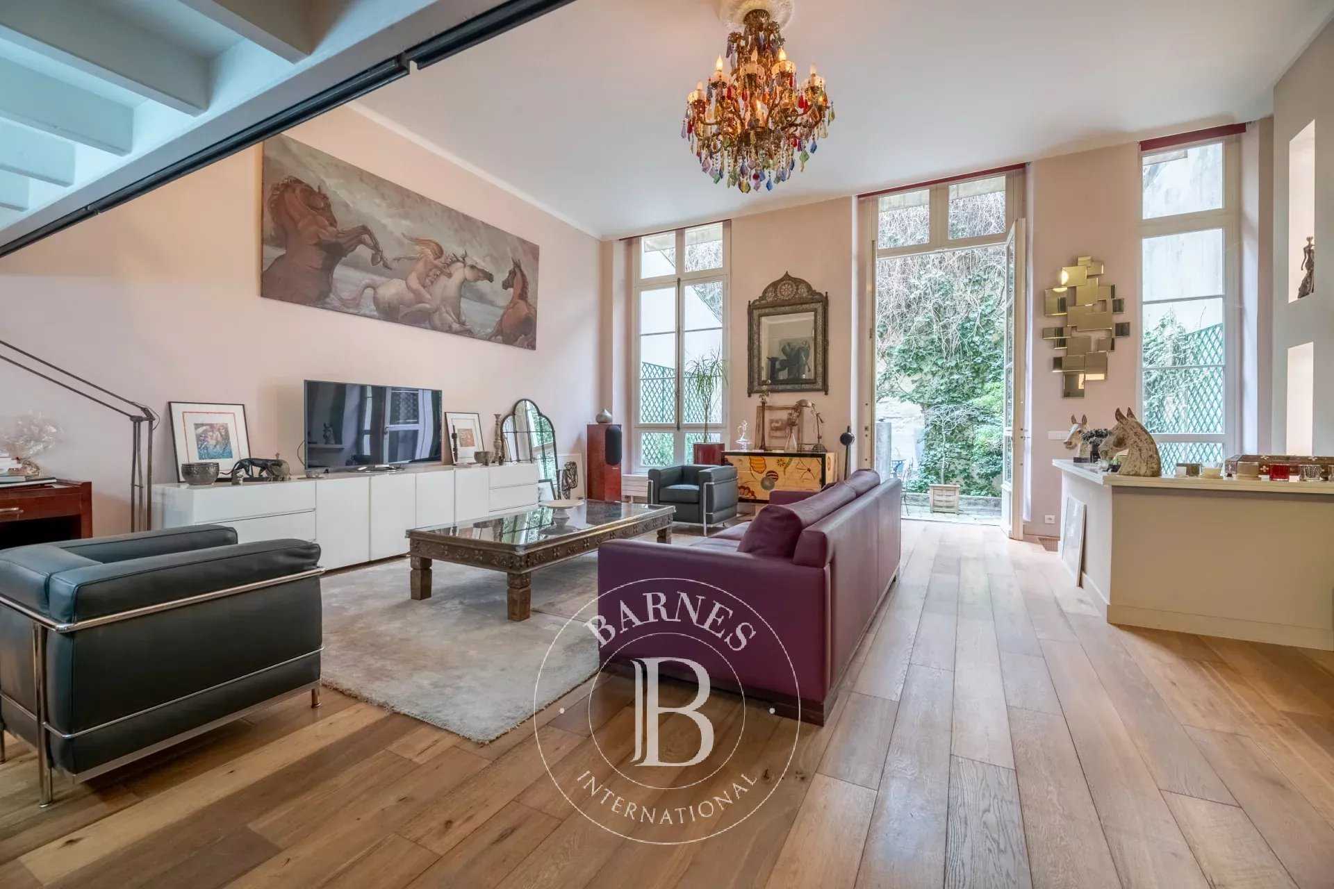 Paris  - Apartment 2 Bedrooms