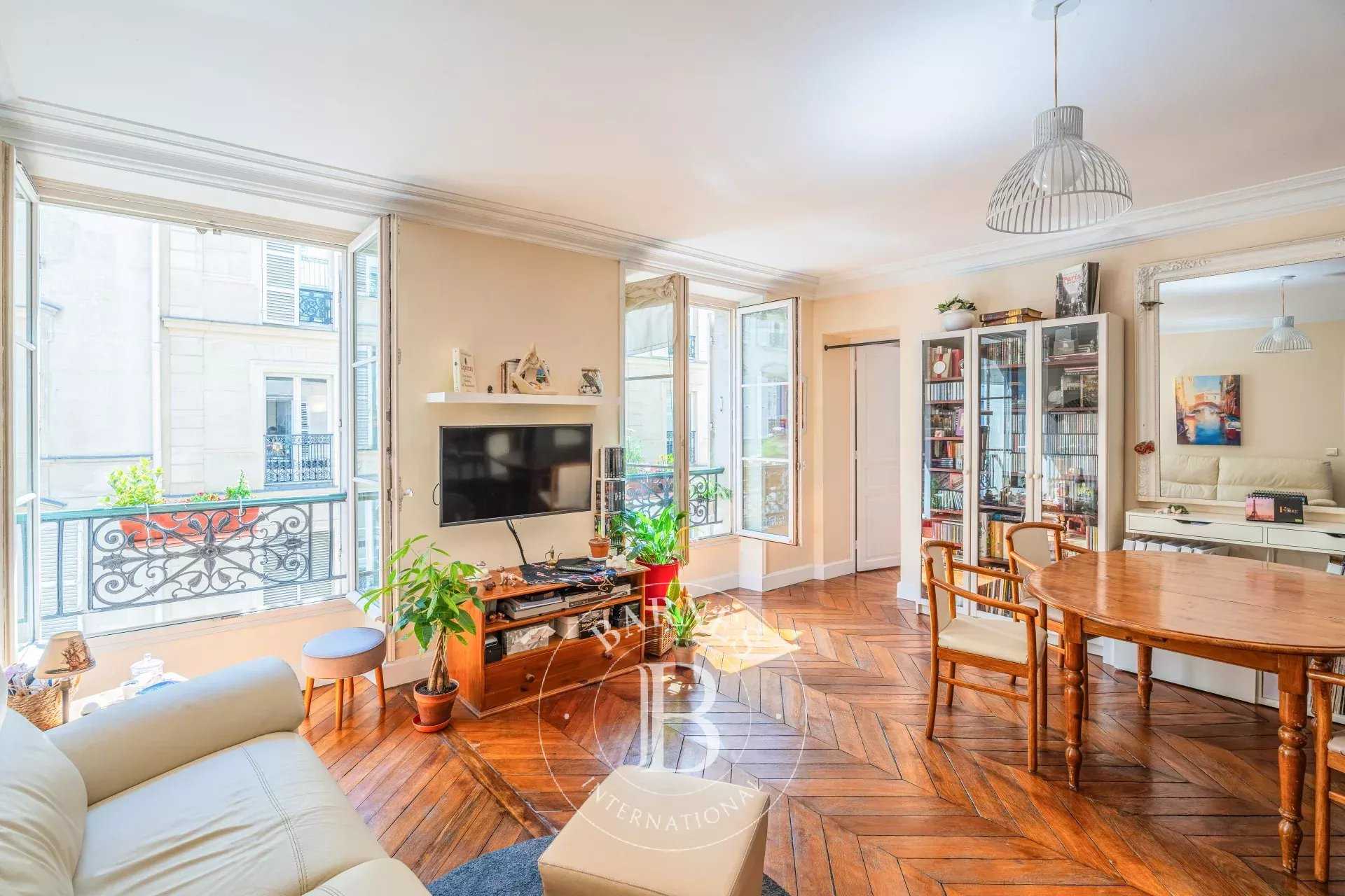 Paris  - Apartment 3 Bedrooms