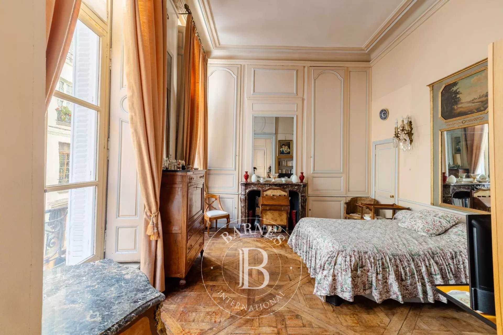 Paris  - Appartement 4 Pi&egrave;ces 3 Chambres