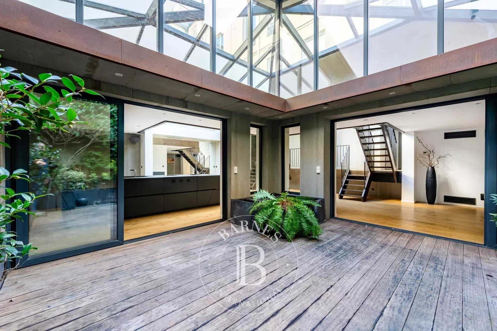Paris  - Apartment 3 Bedrooms