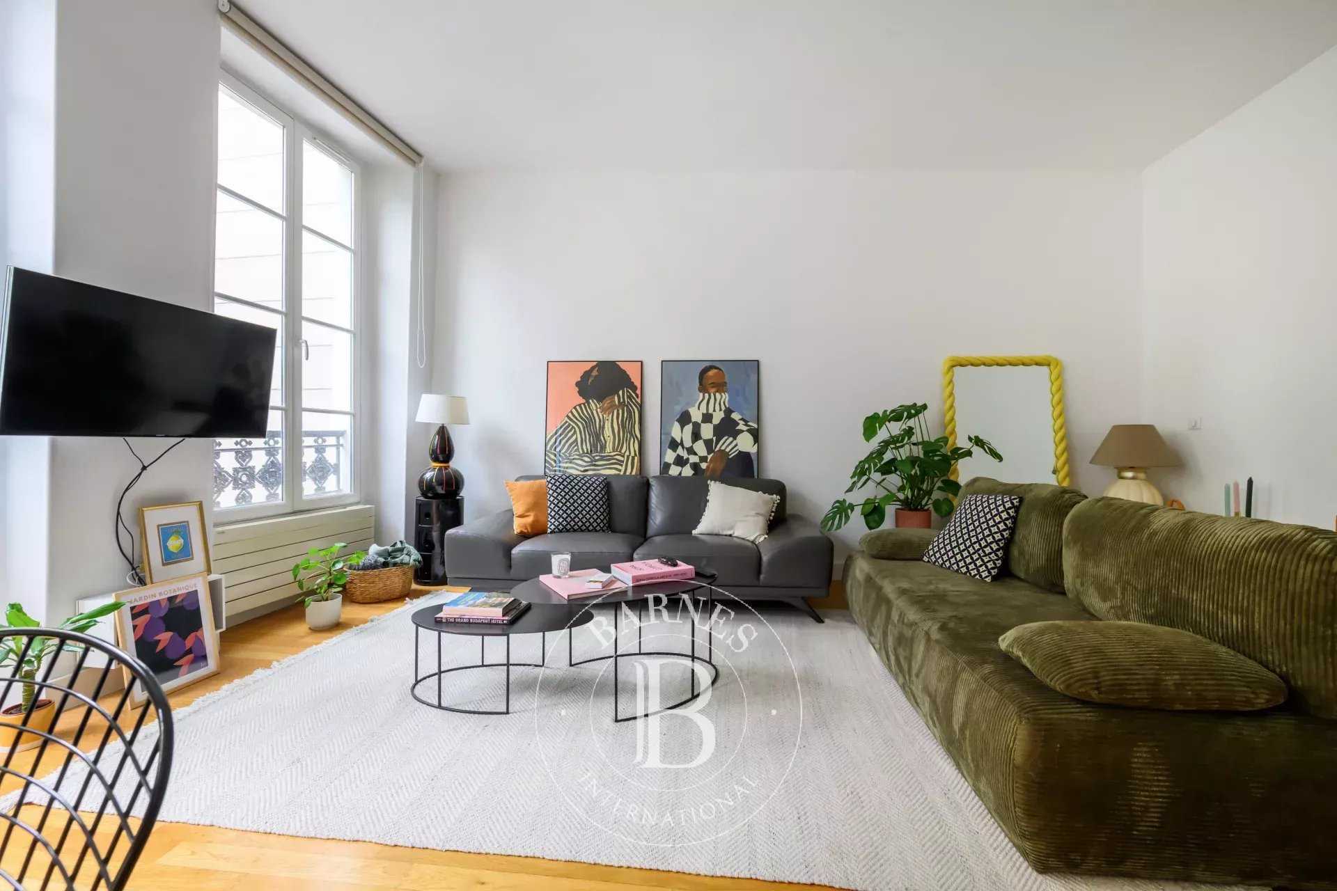 Paris  - Appartement 2 Pièces, 1 Chambre