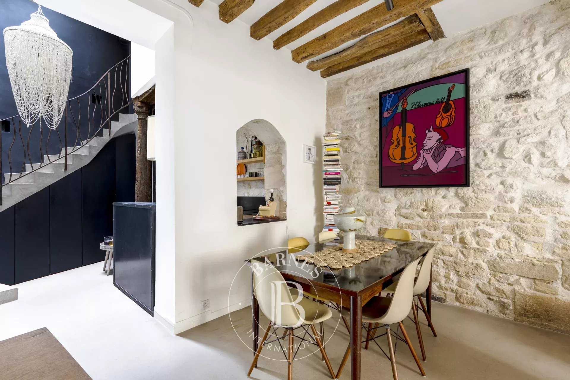 Paris  - Appartement 3 Pièces, 1 Chambre