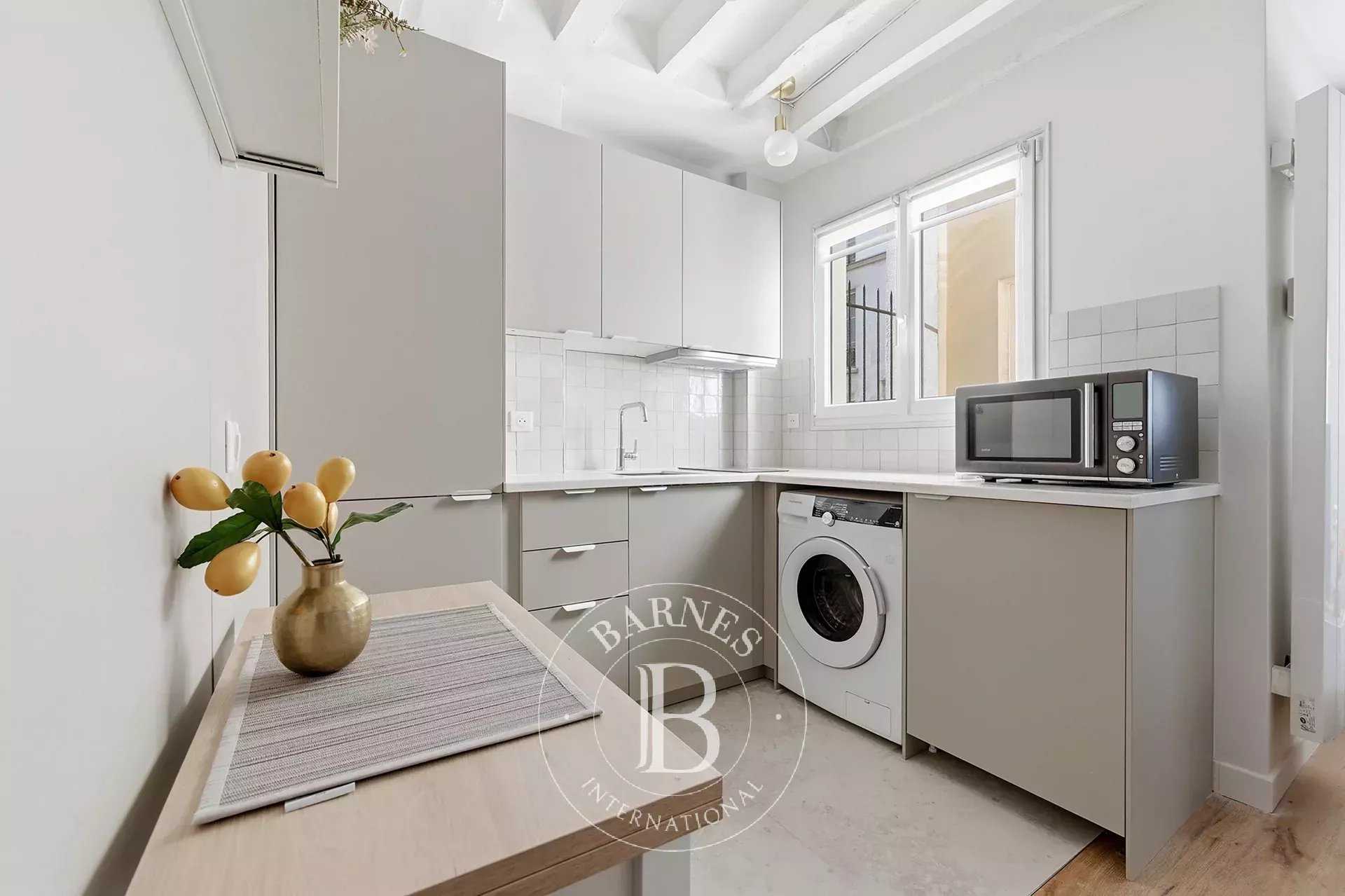 Paris  - Appartement 2 Pi&egrave;ces, 1 Chambre